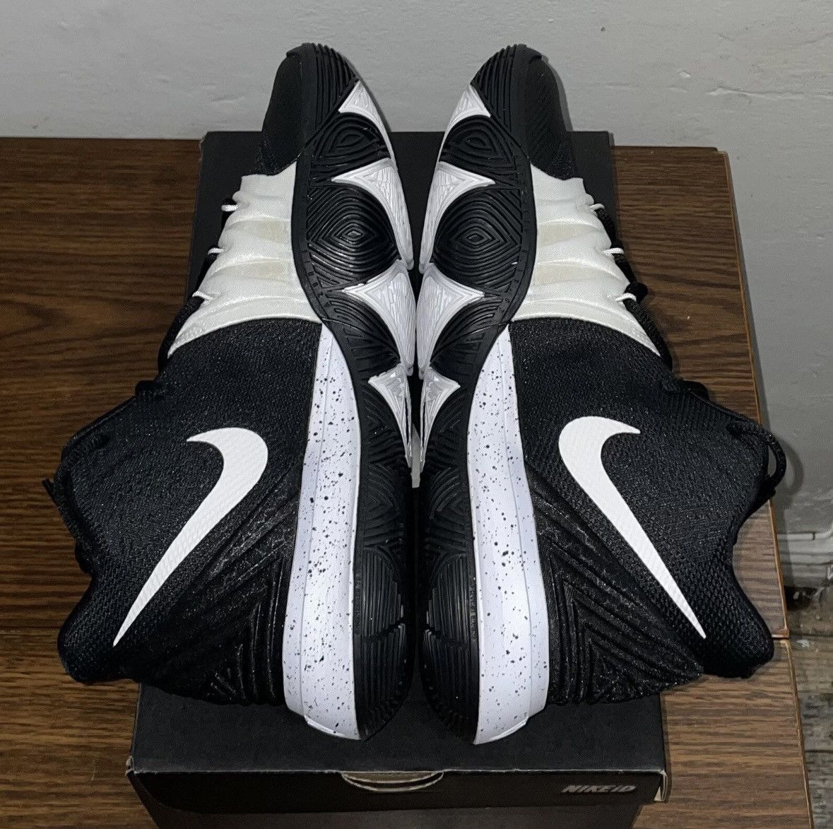 Nike Nike Kyrie 5 TB Black White Size US 10.5 / EU 43-44 - 5 Thumbnail