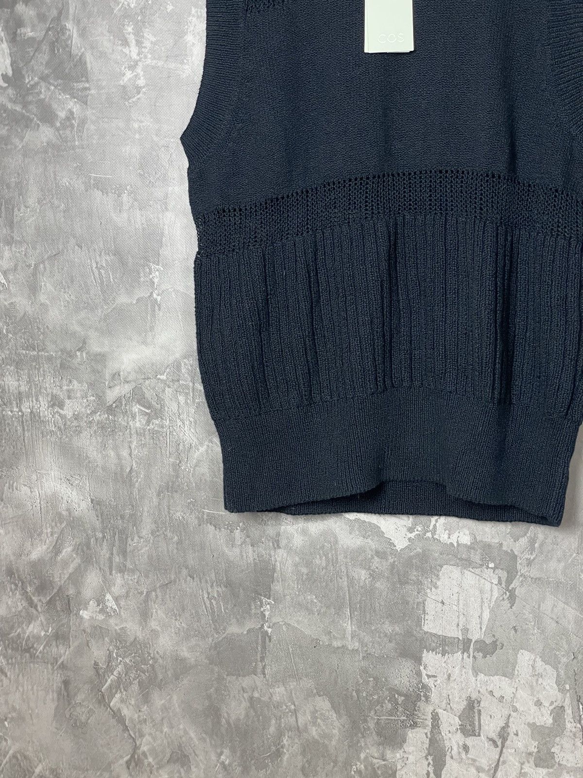 Cos COS Knitted Sweater Vest New With Tags Size L / US 10 / IT 46 - 5 Thumbnail