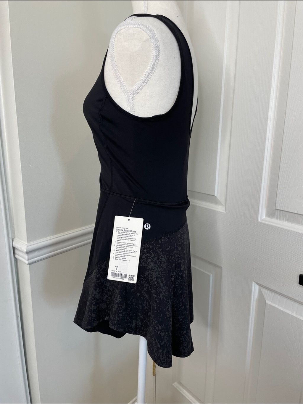 Lululemon NWT Lululemon Serene Stride Dress Black 6 Size M / US 6-8 / IT 42-44 - 6 Thumbnail