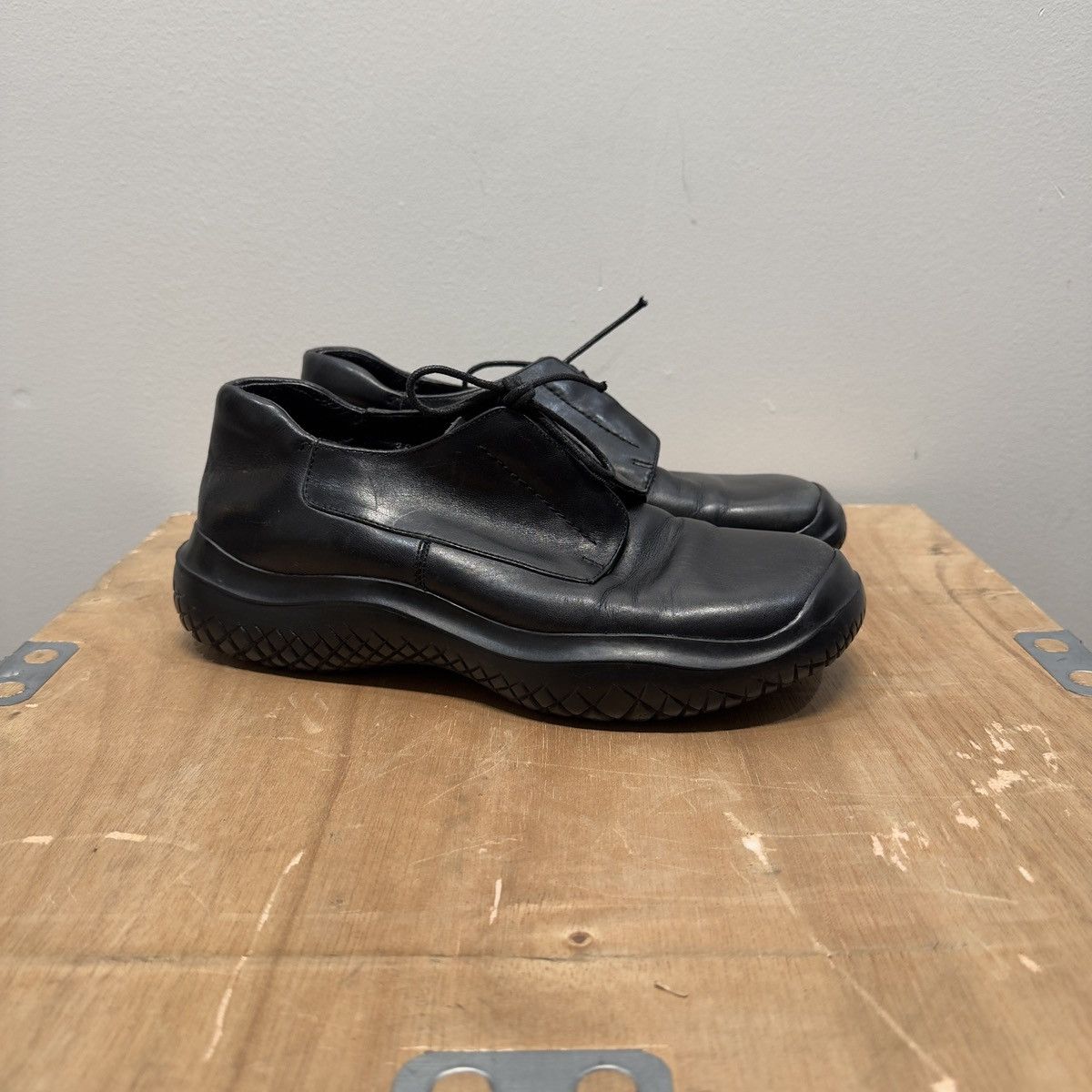 Prada Prada AW99 Archive Leather Low Boots Size US 8.5 / IT 38.5 - 2 Thumbnail
