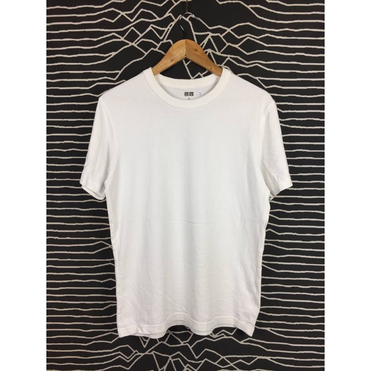 Japanese Brand × Uniqlo Uniqlo U Plain Casual Essentials Crew Neck Tee Size US S / EU 44-46 / 1 - 1 Thumbnail