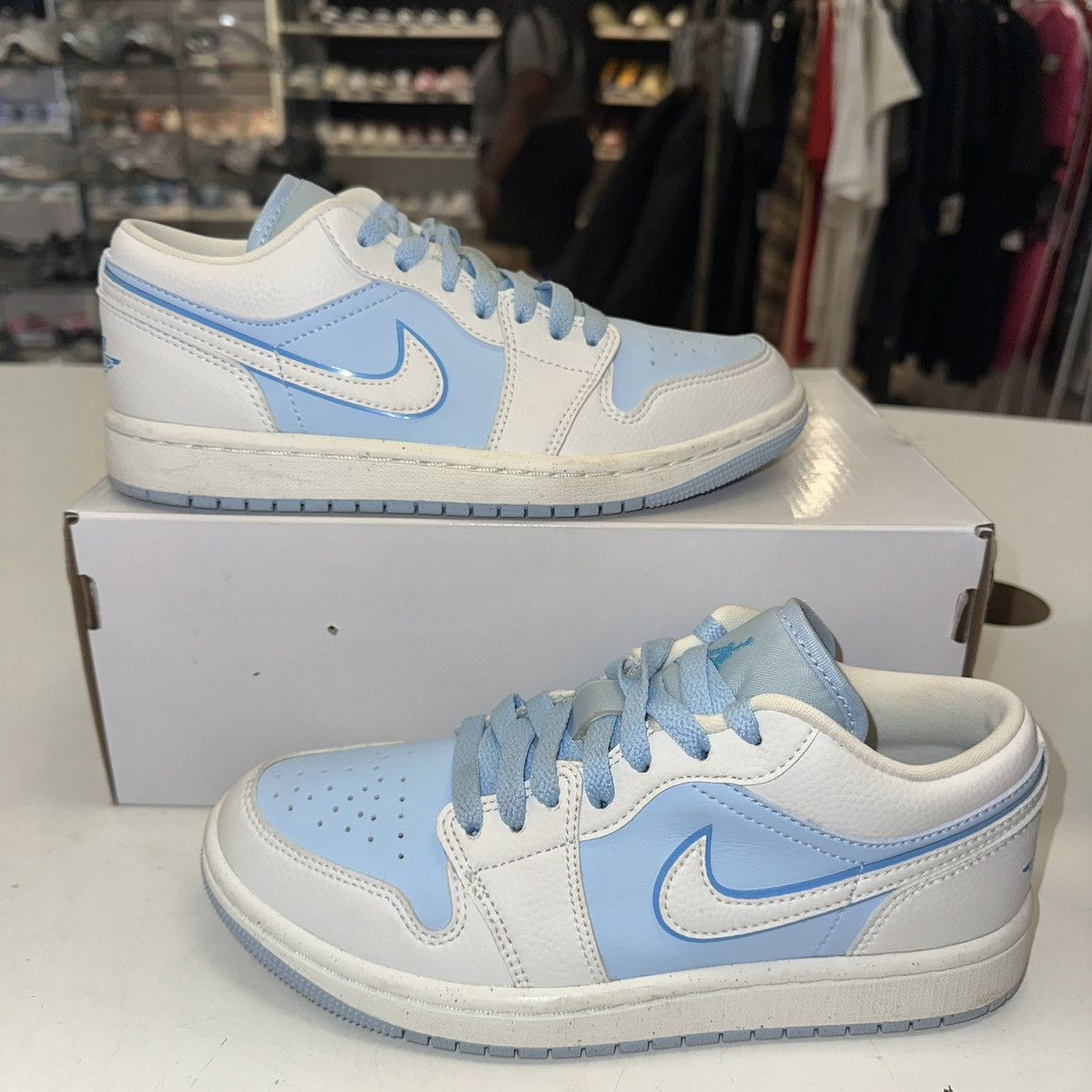 Jordan Brand × Nike Size 6W (4.5M) - Nike Air Jordan 1 Low SE Reverse Ice Blue Size US 6 / IT 36 - 1 Thumbnail