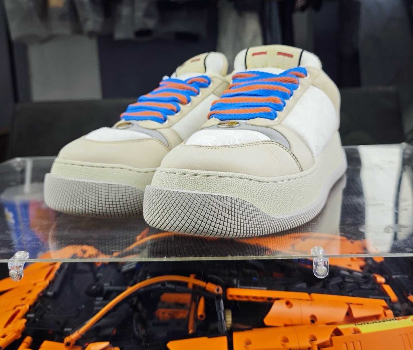 Gucci Gucci Limited White Lowtop Sneakers 9 Men Size US 9 / EU 42 - 1 Thumbnail