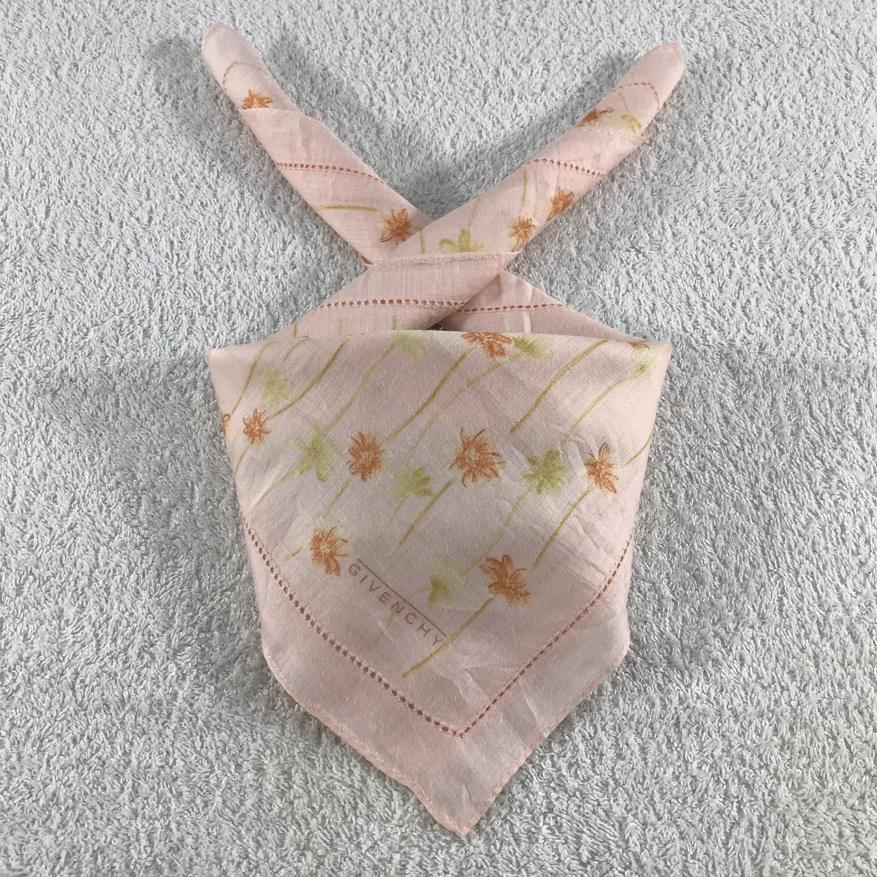 Vintage Givenchy Neckerchief / Bandana / Handkerchief Size ONE SIZE - 1 Thumbnail