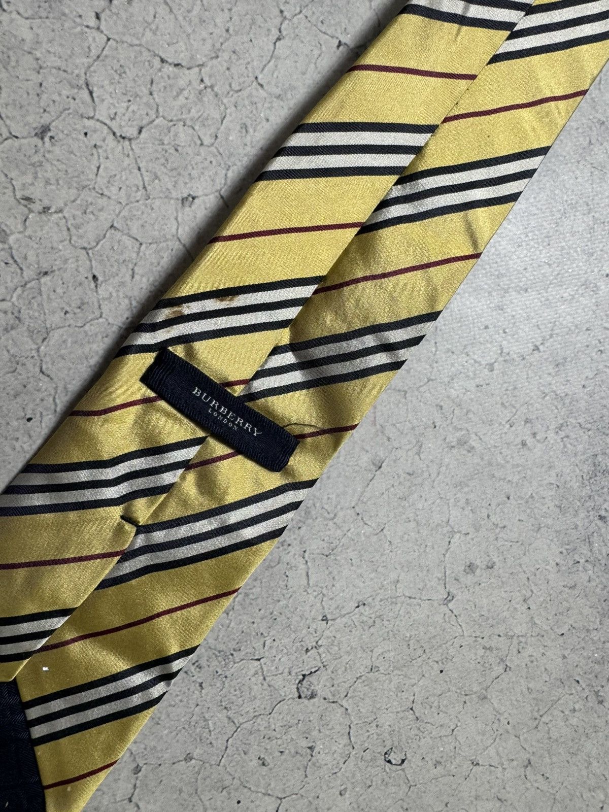 Burberry Burberry Silk Monogram Luxury Tie Vintage Size ONE SIZE - 2 Thumbnail