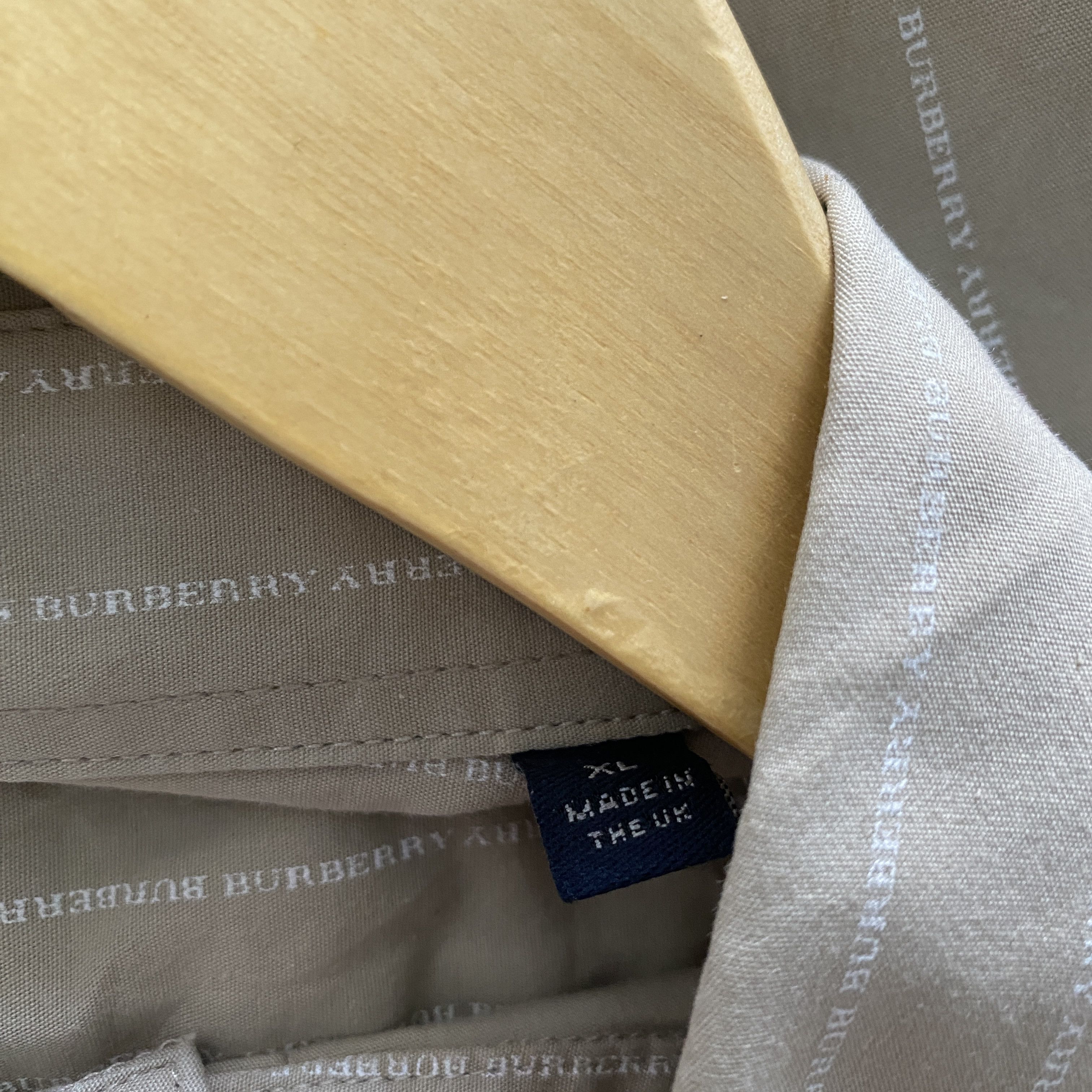 Burberry Vintage Burberry Shirts Fullprint Spellout Size US XL / EU 56 / 4 - 4 Thumbnail