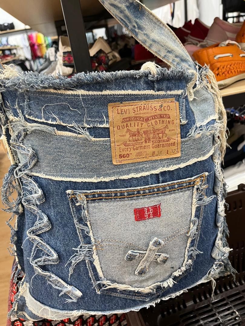 Levi's Made & Crafted Vintage Denim Jeans Purse Handmade from Levis 560 Jeans Size ONE SIZE - 2 Thumbnail