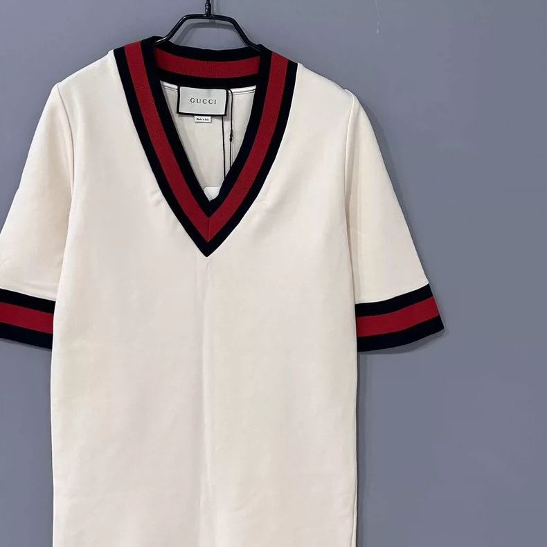 Gucci Gucci Classic webbing V-neck dress 2503-Nextarrow Size S / US 4 / IT 40 - 2 Thumbnail