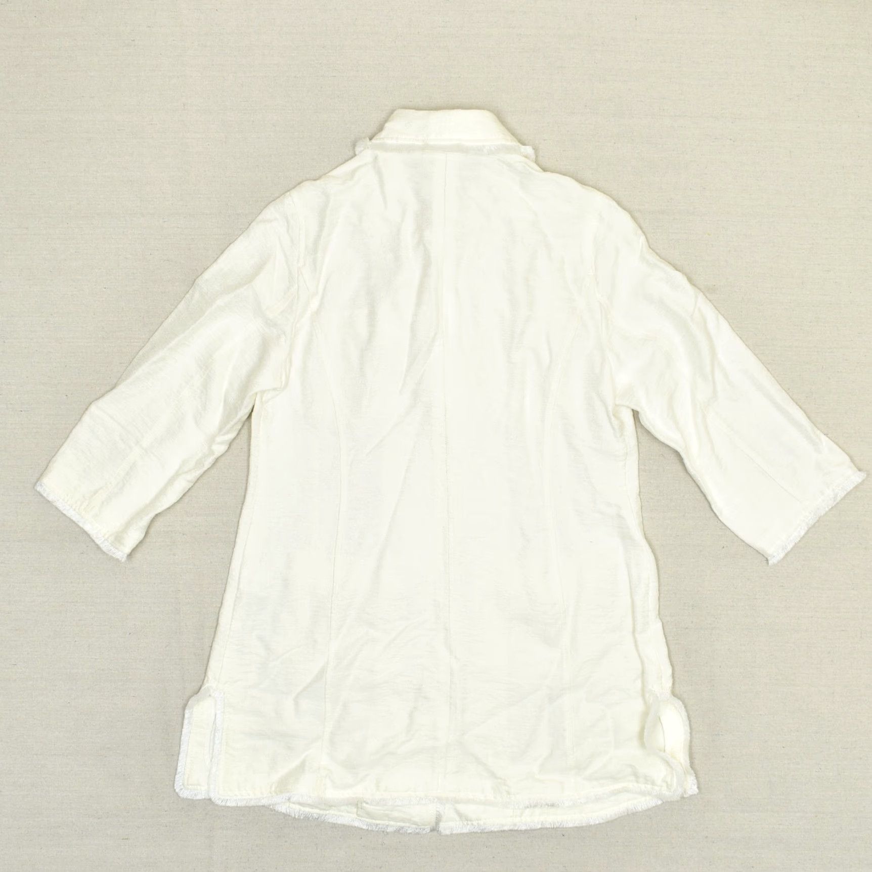 Vintage Chico's Women's Blazer Jacket Solid Pockets Button White Size 0 Elegant Jacket Blazer Women Button Closure Pockets White 0 Size XS / US 0-2 / IT 36-38 - 3 Thumbnail