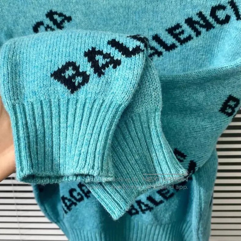 Balenciaga Balenciaga Sweater with barrage print, short and wide fit, Size XS / US 0-2 / IT 36-38 - 5 Thumbnail