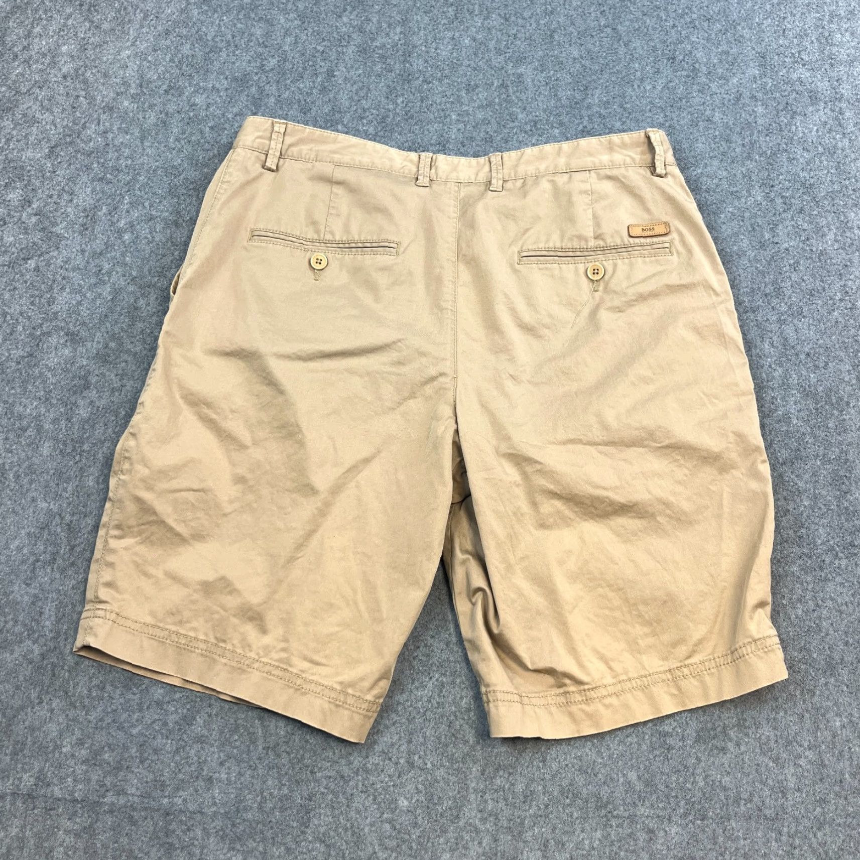 Hugo Boss HUGO BOSS Chino Shorts Mens W30 Beige Stretch Clyde Preppy Size US 30 / EU 46 - 2 Thumbnail