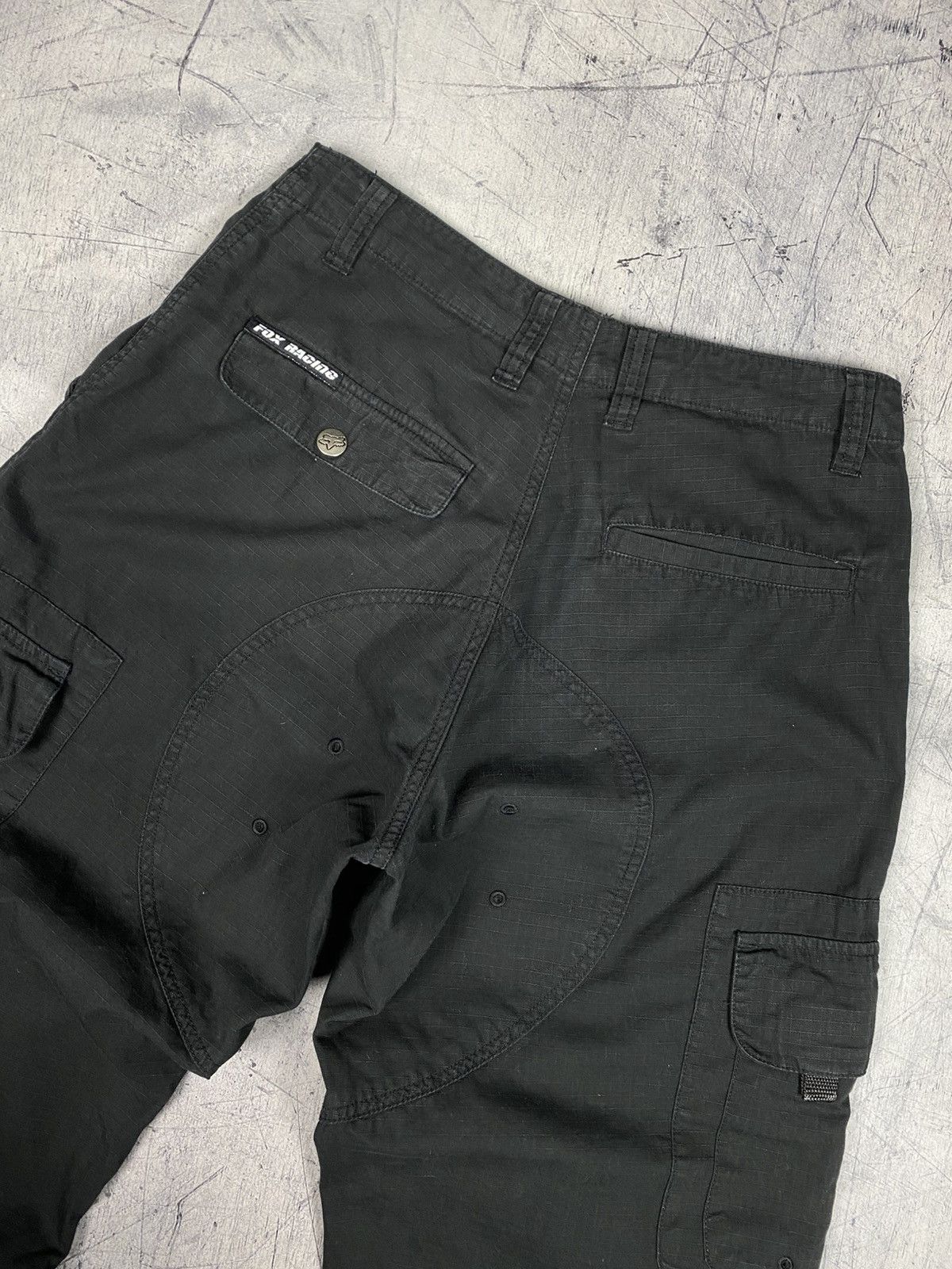 Fox Racing Fox Racing Black Cargo Pants Size 30 Y2K Made In Hong Kong Size US 30 / EU 46 - 17 Thumbnail