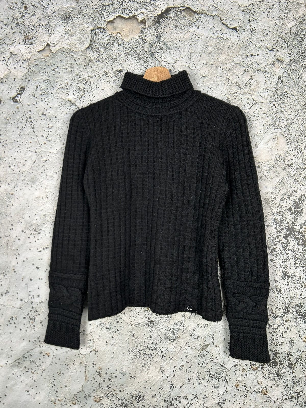 Versace Jeans Couture Vintage VJC Versace Jeans Couture Black Sweater Knit 90s Size M / US 6-8 / IT 42-44 - 1 Thumbnail