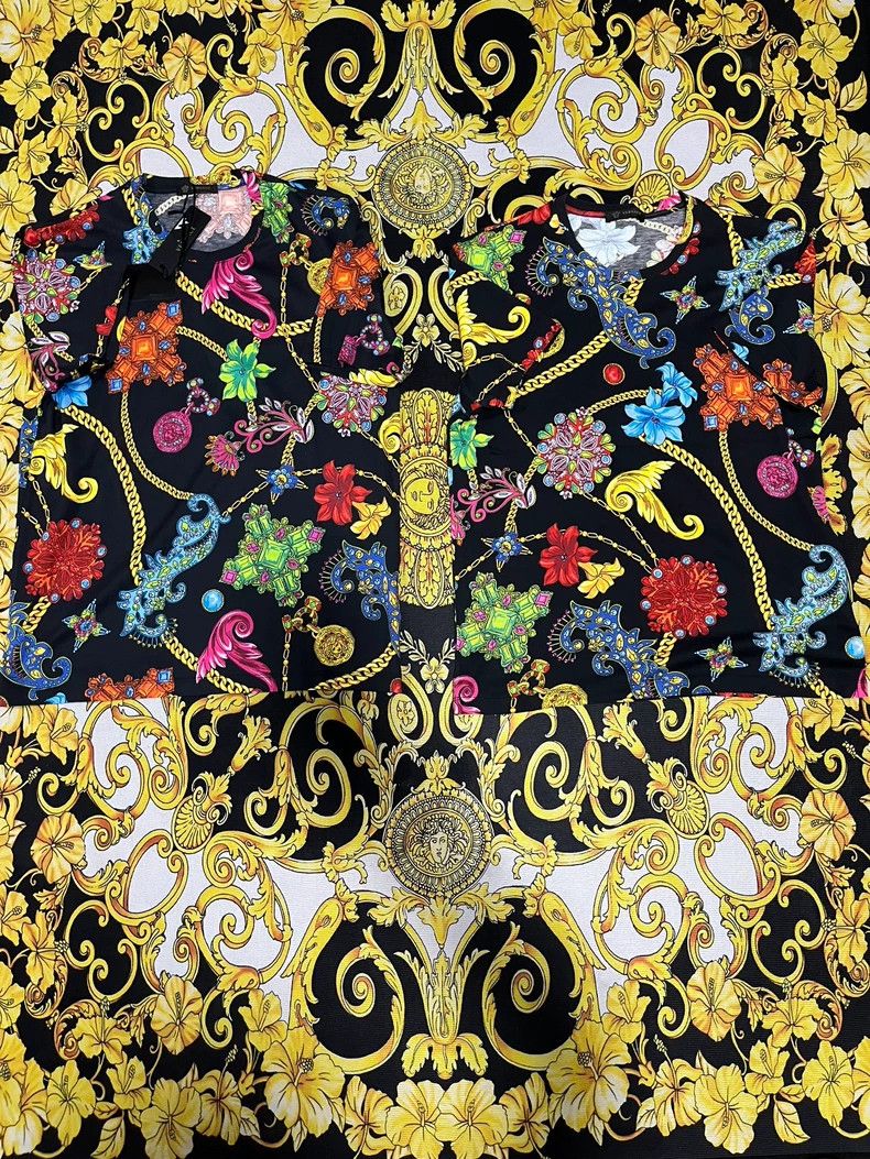 Versace Versace Printed T-shirts Size US M / EU 48-50 / 2 - 7 Thumbnail