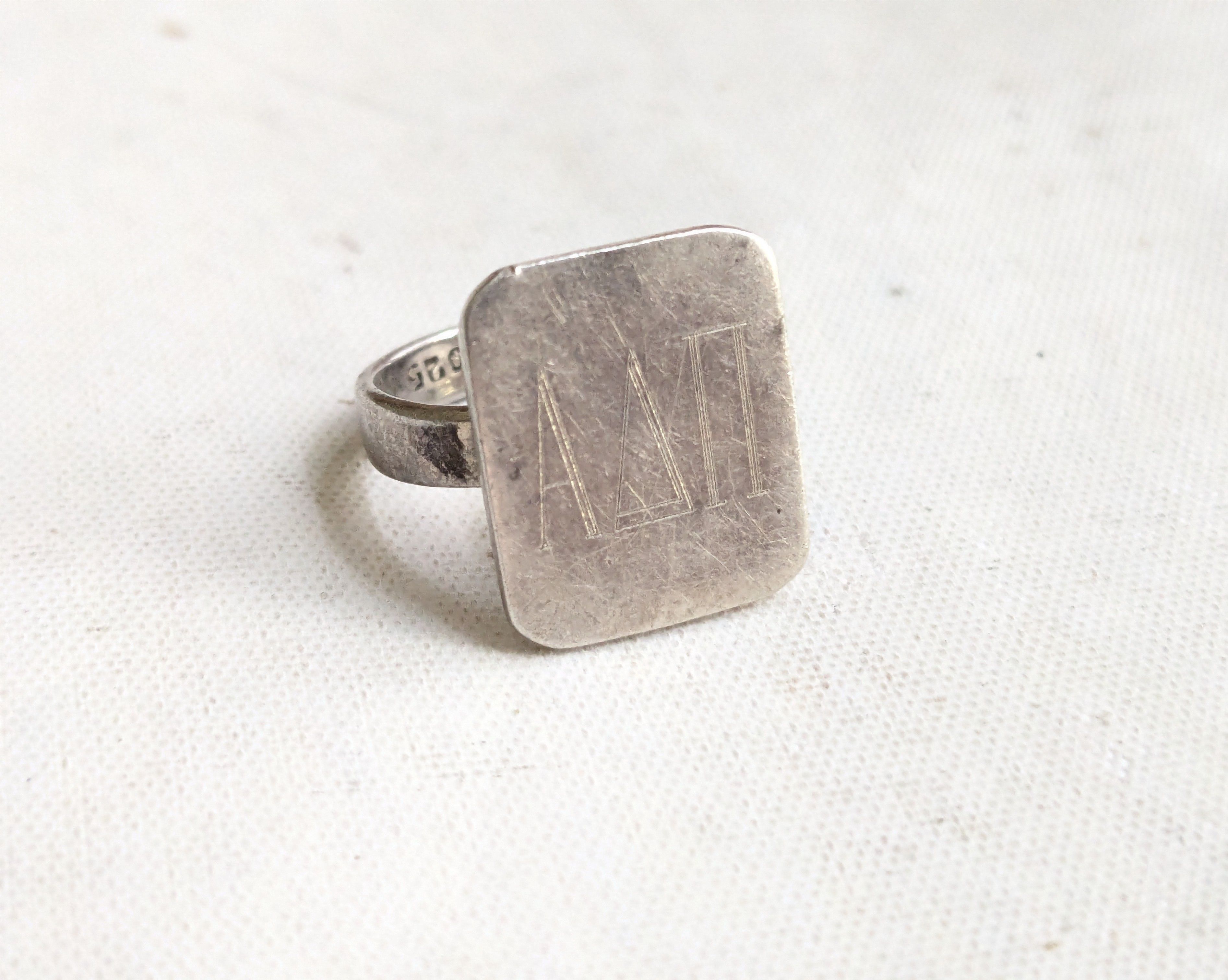 Jewelry Vintage Sterling Silver Signet Ring Rectangle Engraved 6.25 Size ONE SIZE - 1 Thumbnail