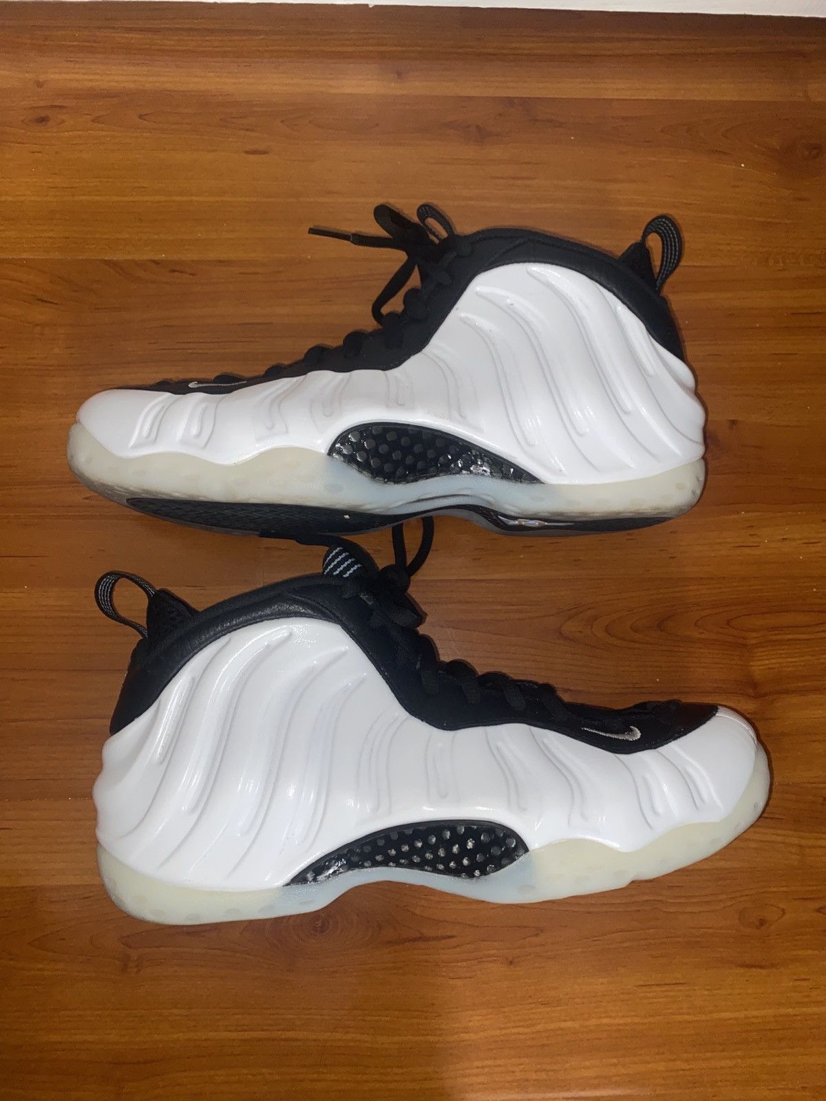 Nike Air Foamposite One Size US 9.5 / EU 42-43 - 1 Thumbnail