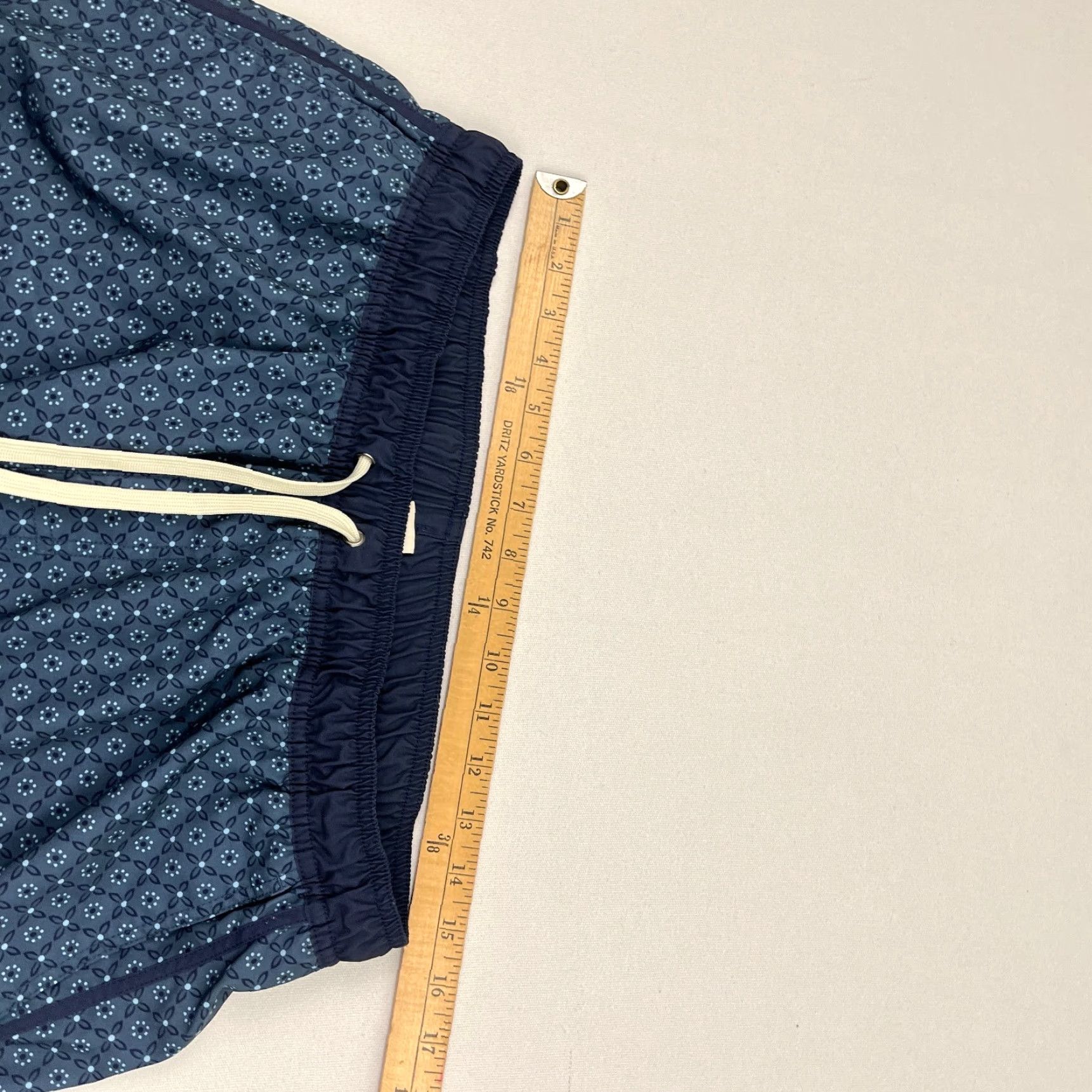 Vintage Fair Harbor Board Shorts Mens XL 7" Geometric Blue Lined Beach Swim Trunks Size US 36 / EU 52 - 6 Thumbnail