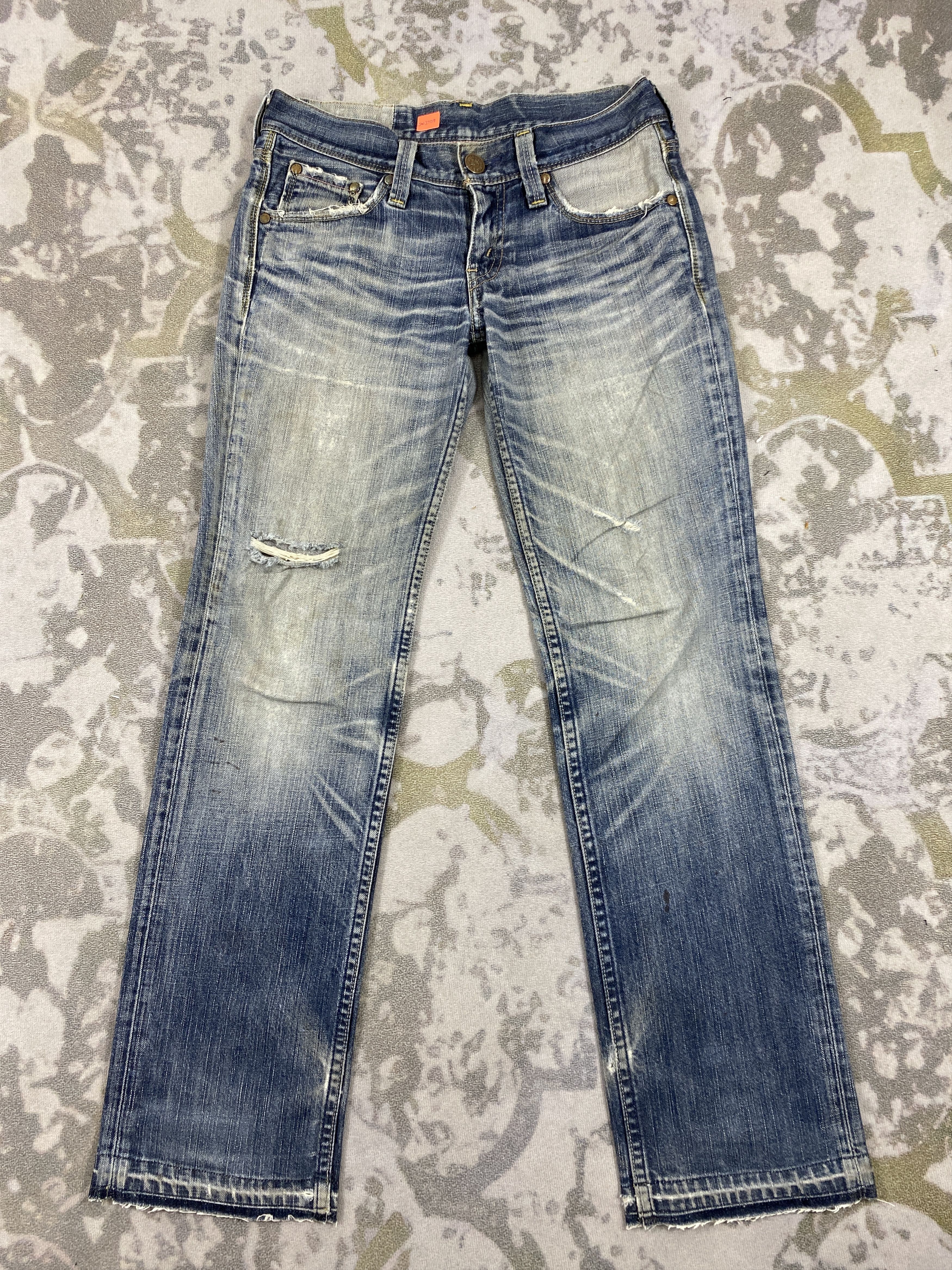 Levi's Distressed Blue Vintage Levi's Jeans 30x29.5 Denim- JN3709 Size 30" / US 8 / IT 44 - 1 Thumbnail