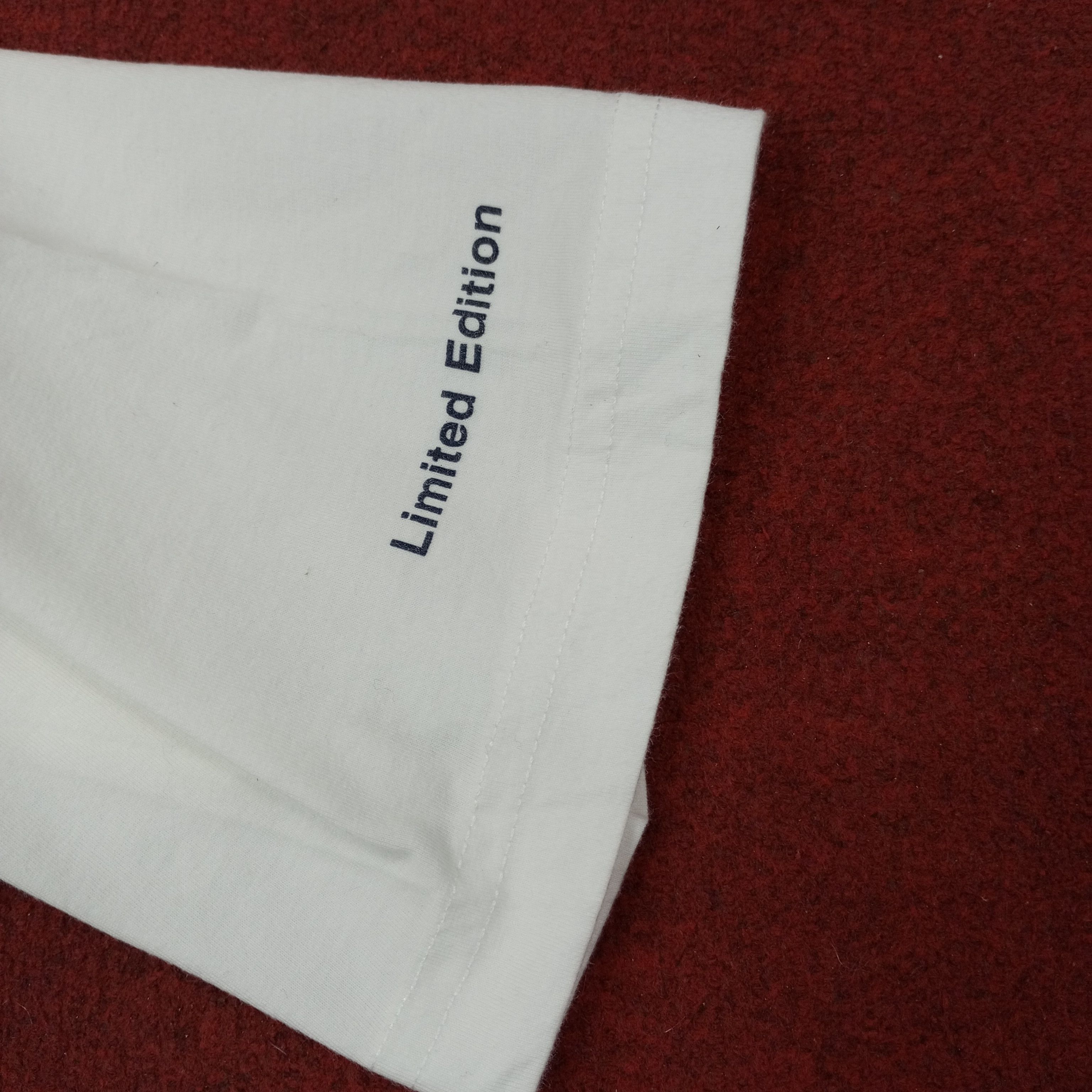 BMW BMW Williams F1 Team 2001 San Marino GP Tshirt c239n62 Size US M / EU 48-50 / 2 - 7 Thumbnail