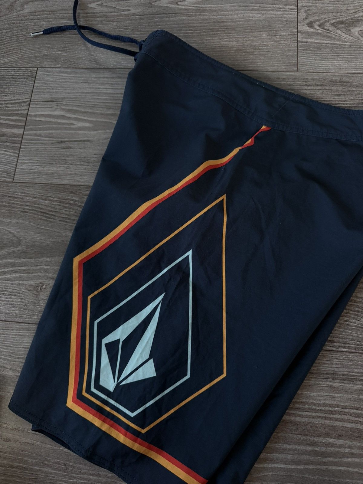 Volcom Volcom Mod Tech Repreve Big Logo Shorts Size US 32 / EU 48 - 17 Thumbnail