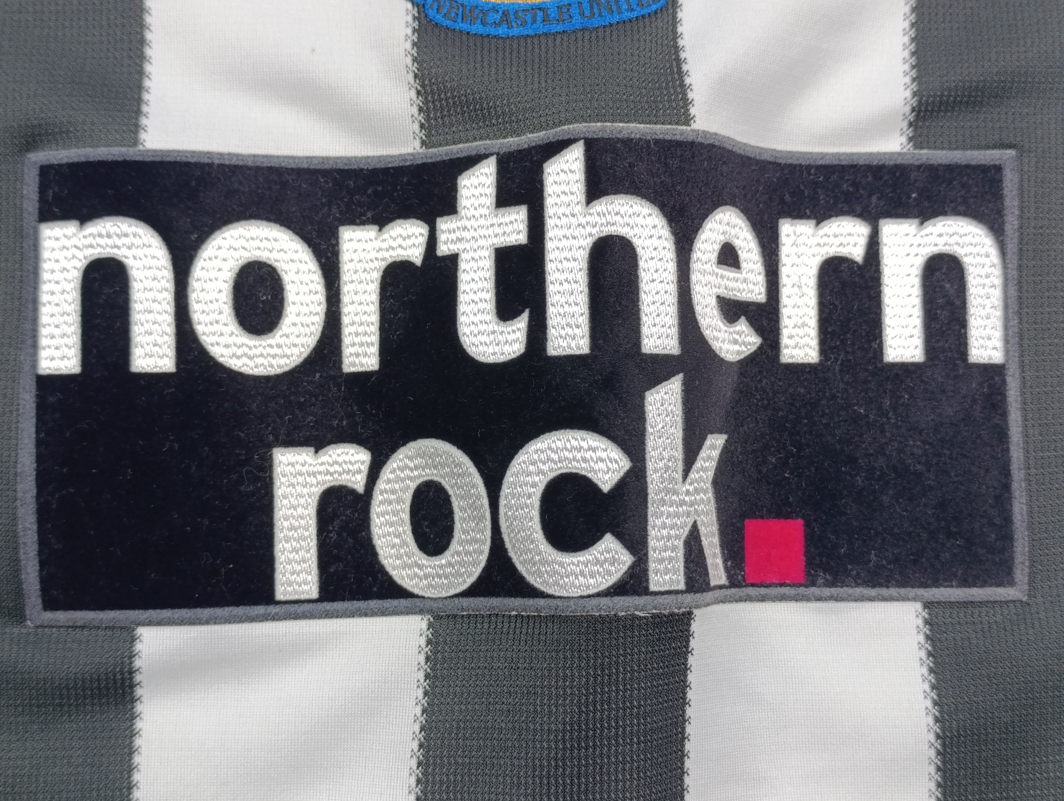 Adidas 2009-10 NEWCASTLE ADIDAS HOME SHIRT JERSEY SIZE 2XL Size US XXL / EU 58 / 5 - 7 Thumbnail