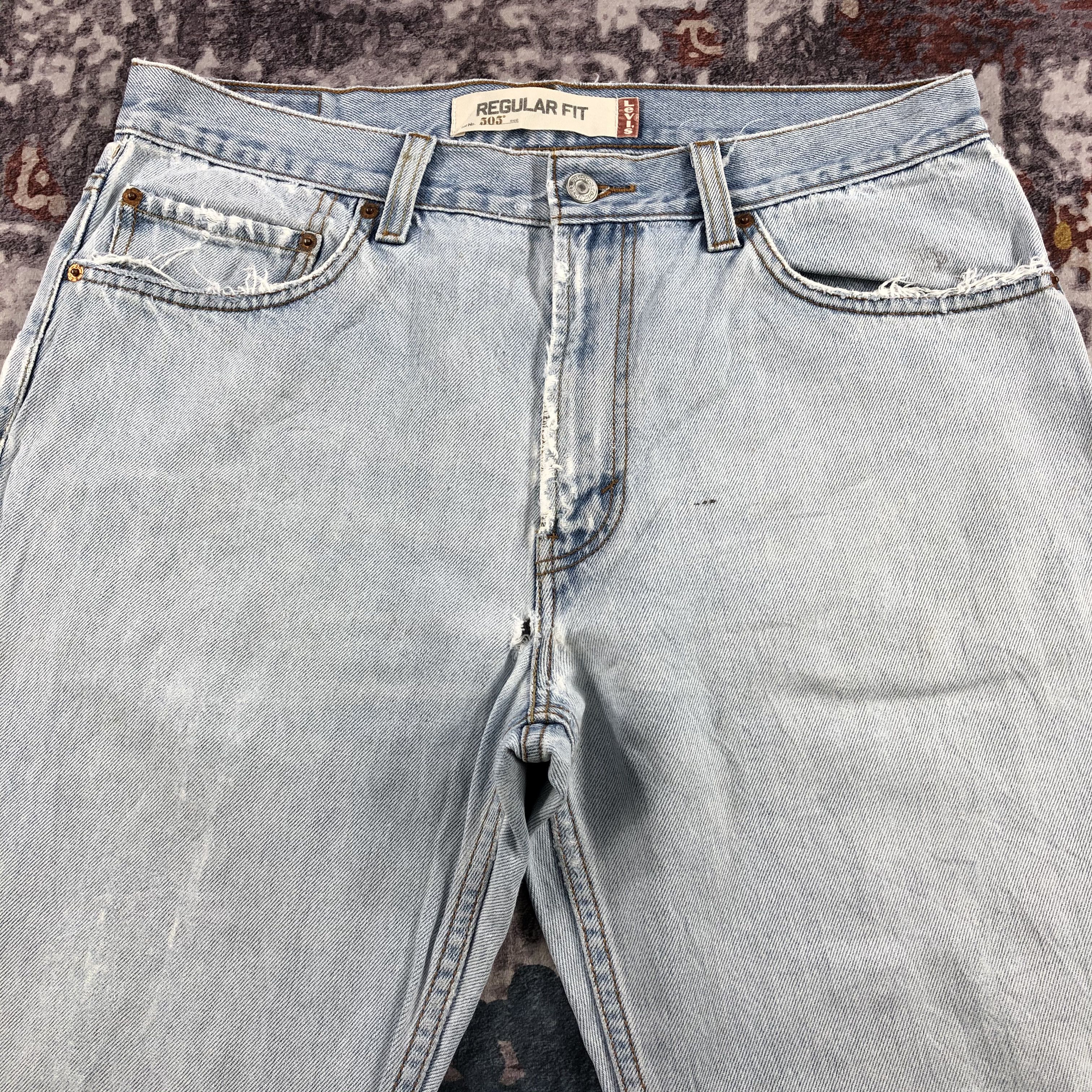 Levi's × Vintage Vintage Light Wash Levis 505 Jeans-JM2693 Size US 35 - 3 Thumbnail