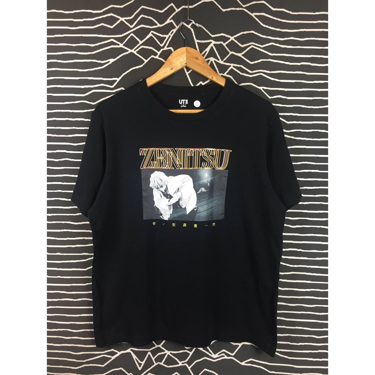 Anime Uniqlo X Demon Slayer Kimetsu no Yaiba Zenitsu Agatsuma Tee Size US M / EU 48-50 / 2 - 1 Thumbnail