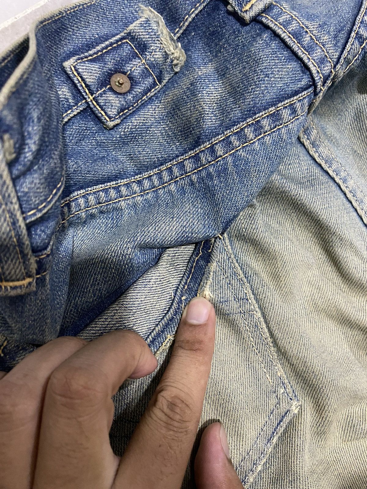 Levi's LEVIS BIG E LOT 37501 RIVETS SELVAGED Size US 28 / EU 44 - 13 Thumbnail
