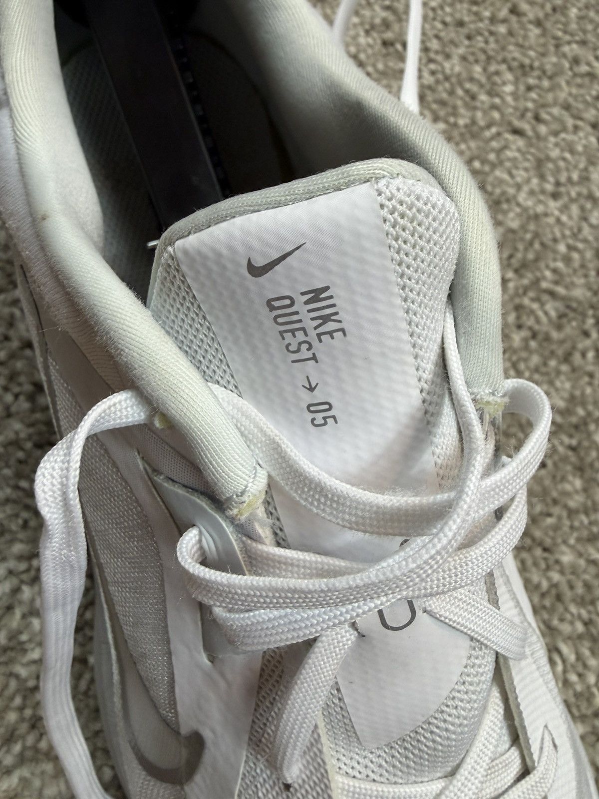 Nike Nike Quest 5 Road Running Shoes — White/Pure Platinum Size US 11 / EU 44 - 8 Thumbnail