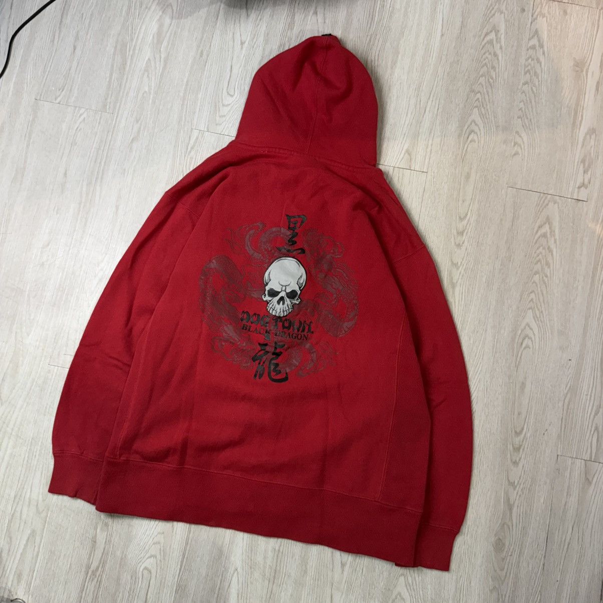Dogtown DOGTOWN skull black dragon ziphoodie red Size US XL / EU 56 / 4 - 3 Thumbnail