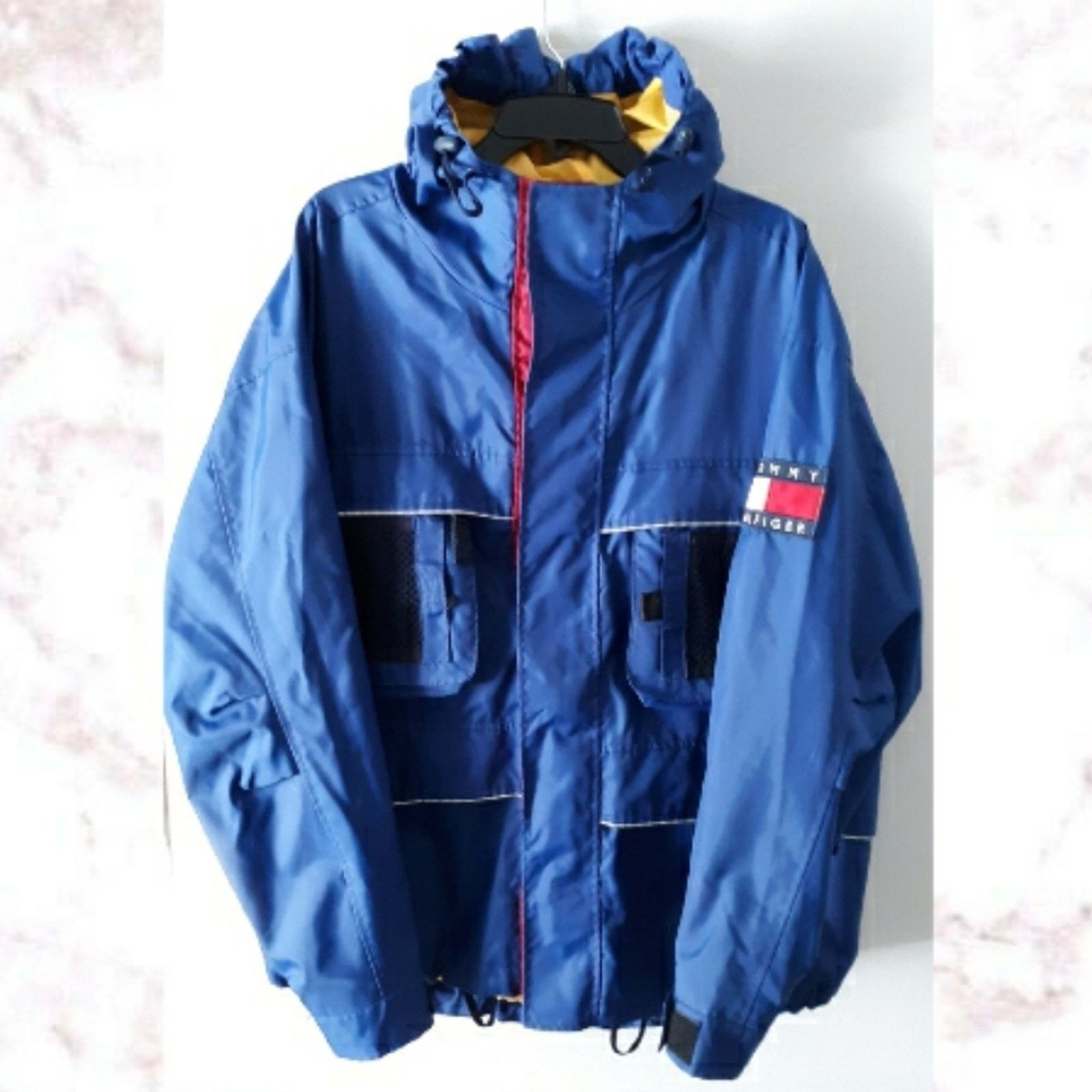 Tommy Hilfiger VTG Y2K Tommy Hilfiger Nylon Jacket Size US XL / EU 56 / 4 - 1 Thumbnail
