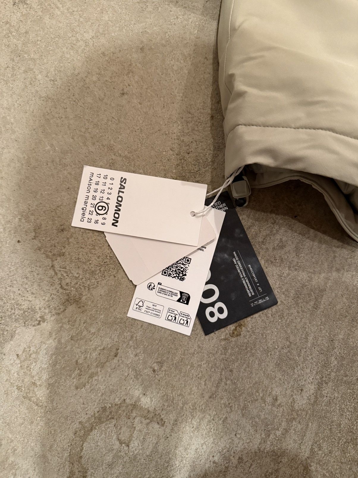 Maison Margiela × Salomon Salomon X MM6 Waterproof Down Parka Size US XL / EU 56 / 4 - 9 Thumbnail