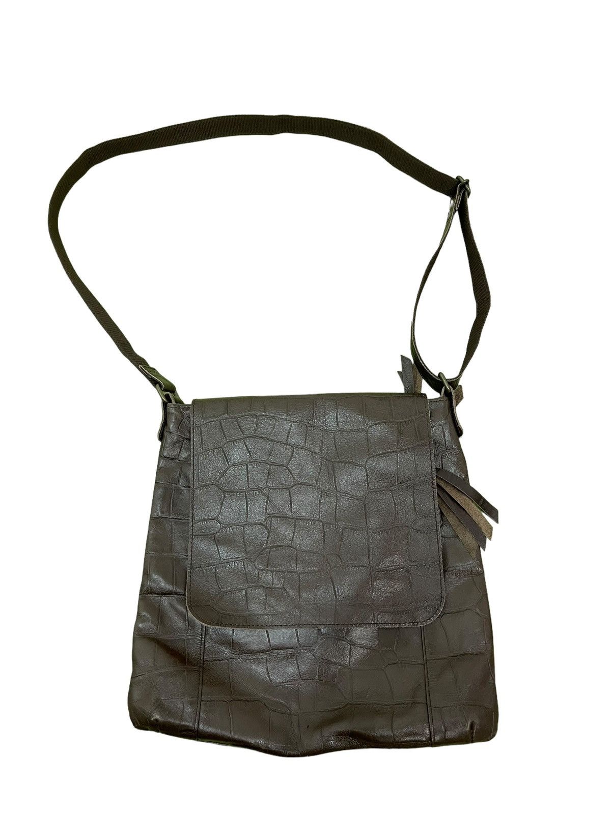 Genuine Leather Crocodile Embossed Full Leather Tumugu Cross Body Bag 3🟩 Size ONE SIZE - 4 Thumbnail