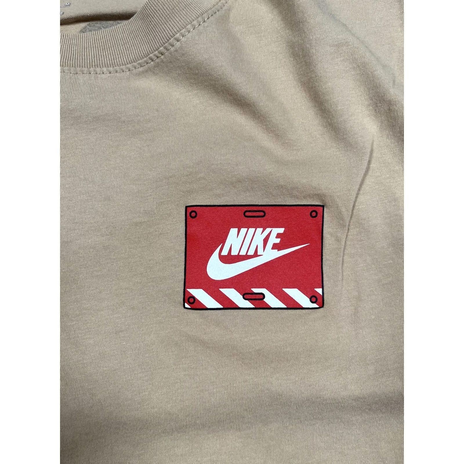 Nike Nike Shirt Mens Medium Beige The Nike Tee Graphic Back Robot Tagless Cotton Tee Size US M / EU 48-50 / 2 - 4 Thumbnail