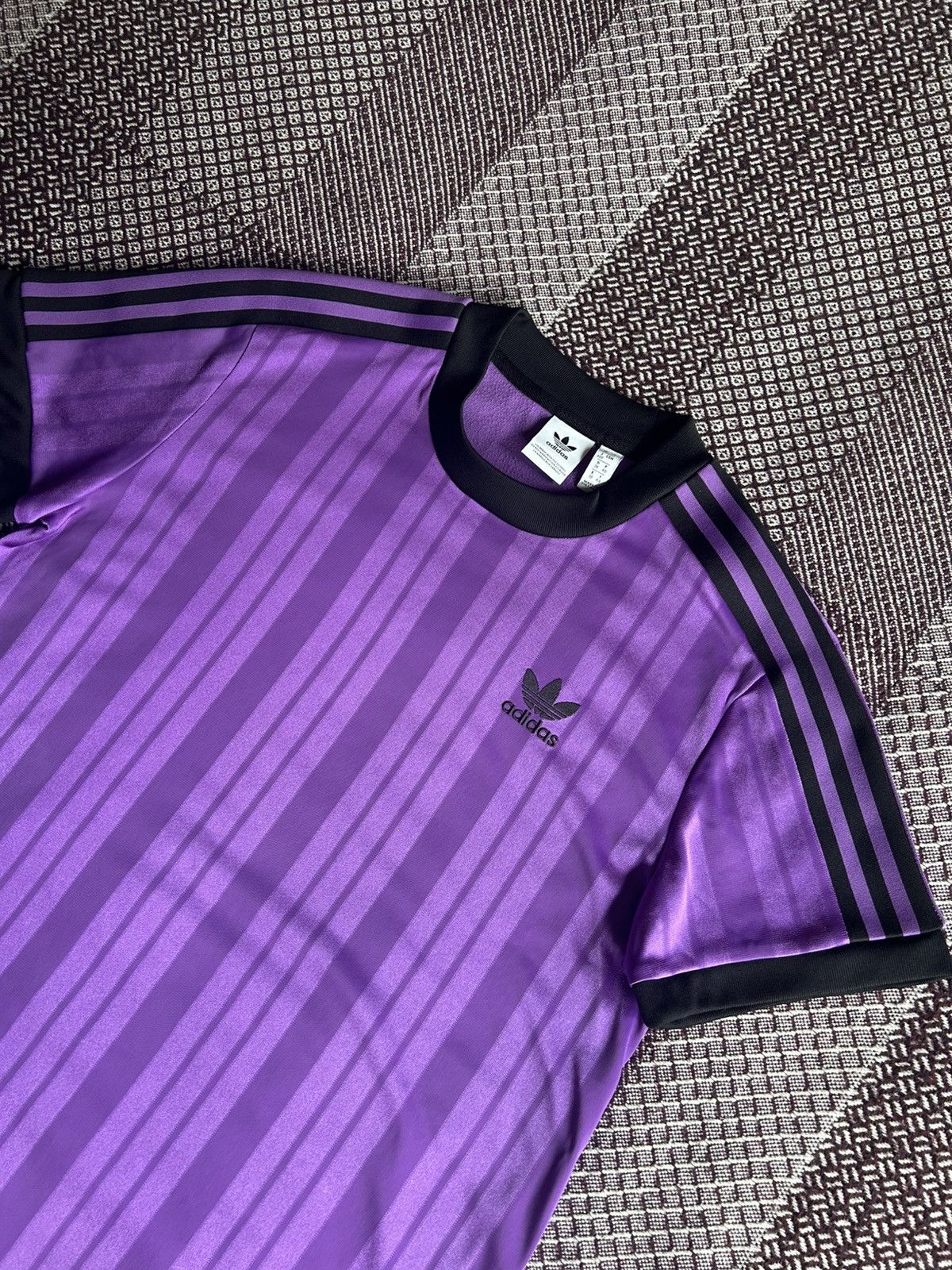 Adidas Adidas Firebird Striped Purple T-Shirt Unisex Streetwear Size US S / EU 44-46 / 1 - 3 Thumbnail