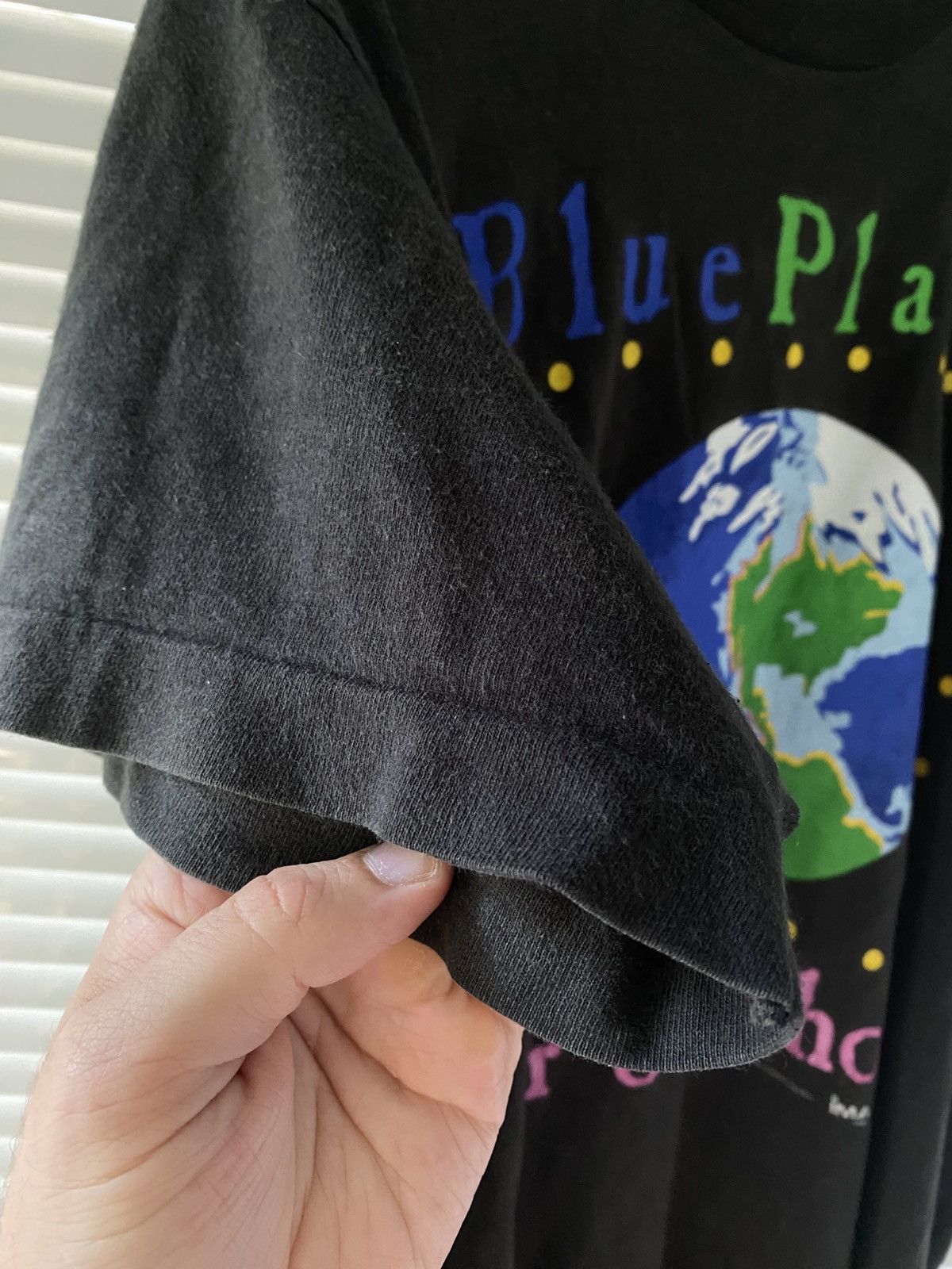 Vintage Vintage Rare Blue Planet by Robert Kitchen IMAX 90’s Tee Size US L / EU 52-54 / 3 - 10 Thumbnail