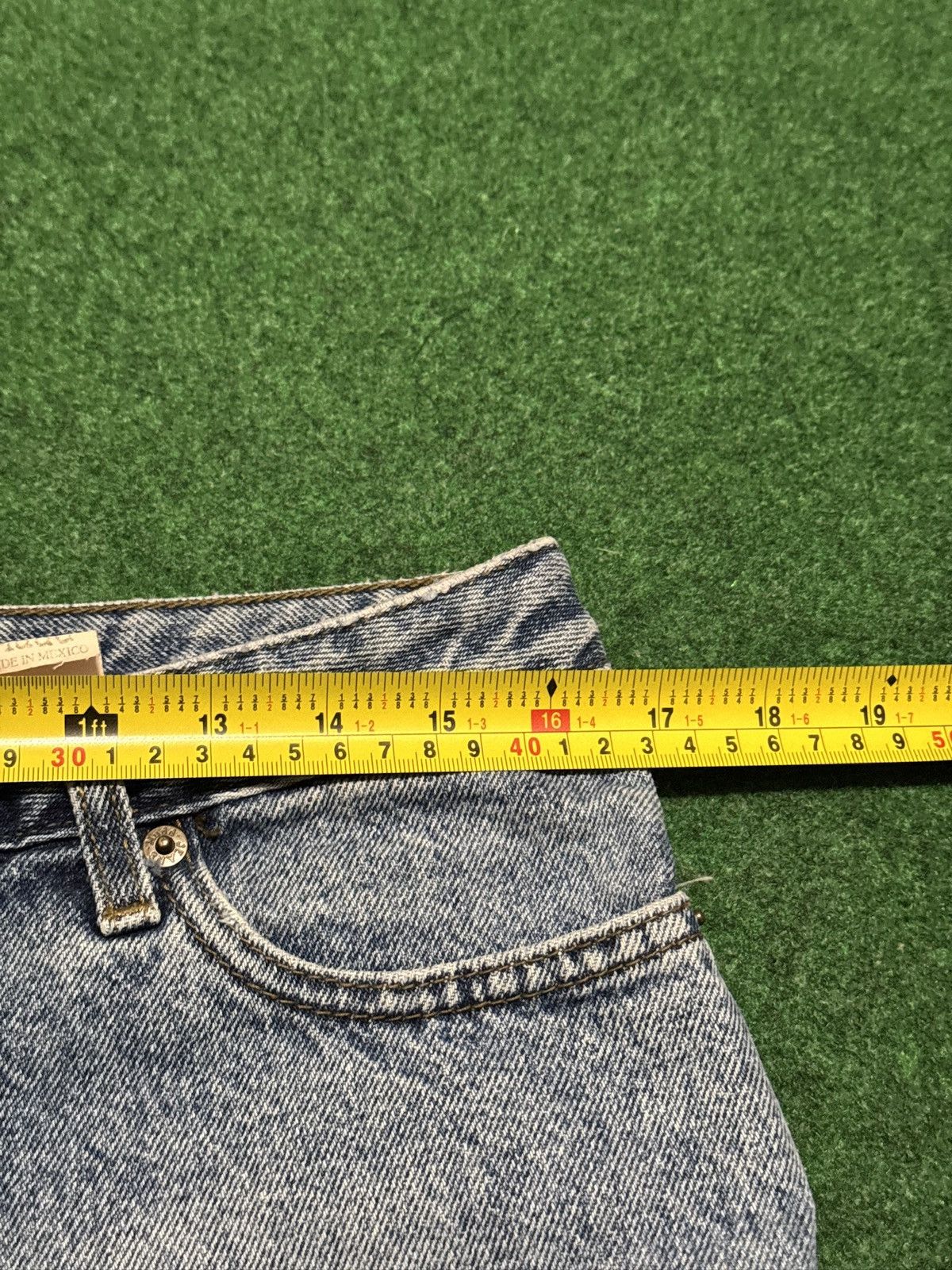 Vintage Mudd Vintage Denim Shorts 13 32 Waist 3” Jorts Y2K Grunge Size 32" / US 10 / IT 46 - 4 Thumbnail