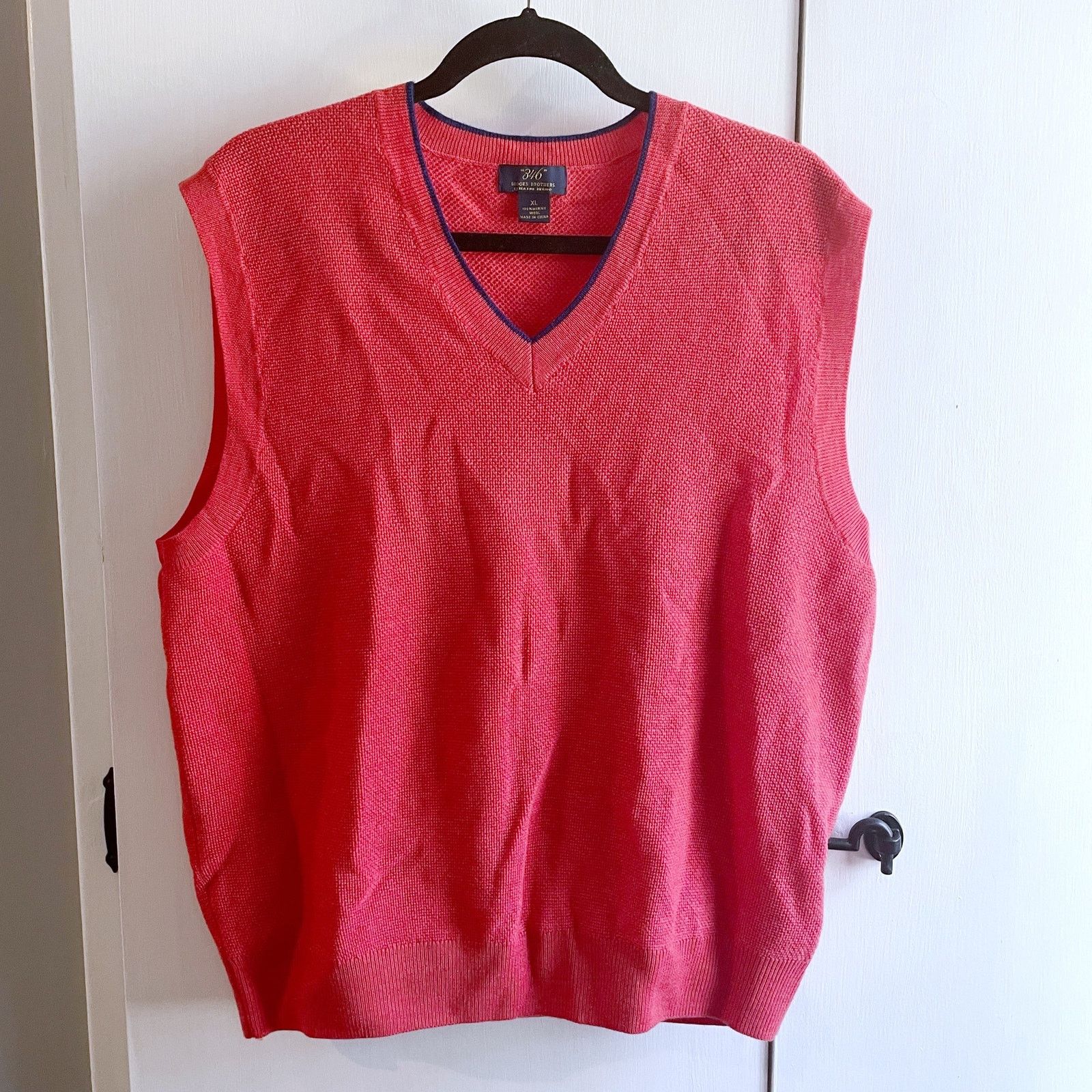 Brooks Brothers Brooks Brothers 346 Wool V-Neck Sweater Vest Orange XL Size US XL / EU 56 / 4 - 1 Thumbnail