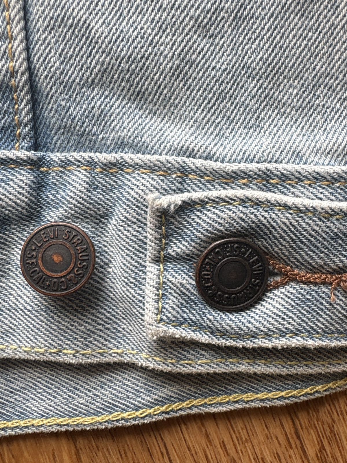 Travis Scott Travis Scott Astroworld Levi’s Denim Jacket Size US M / EU 48-50 / 2 - 15 Thumbnail