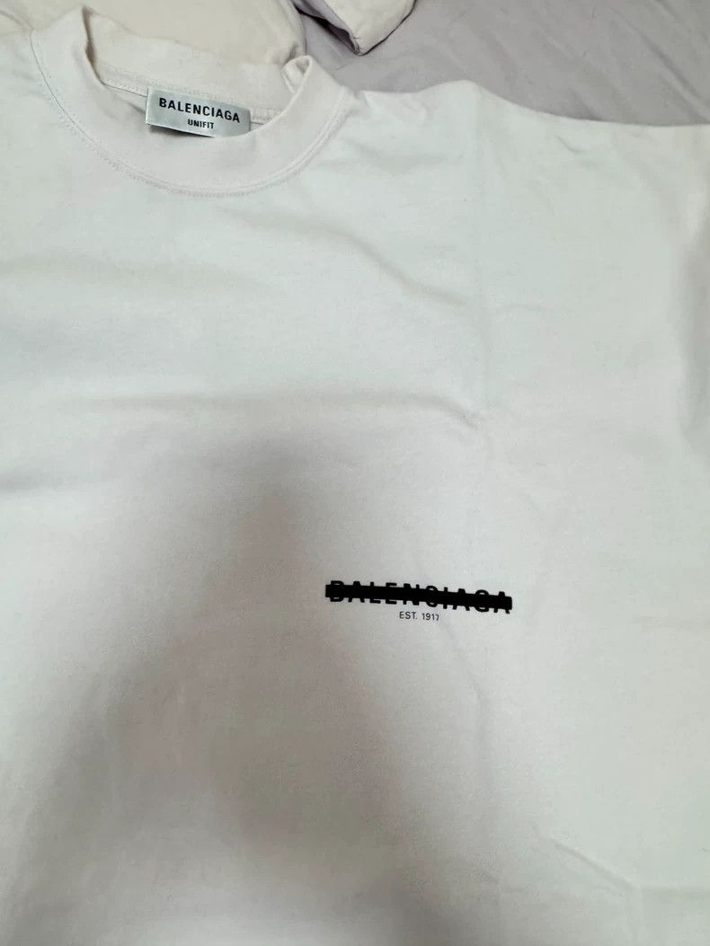 Balenciaga Balenciaga Covering letter short sleeve Size US S / EU 44-46 / 1 - 2 Thumbnail