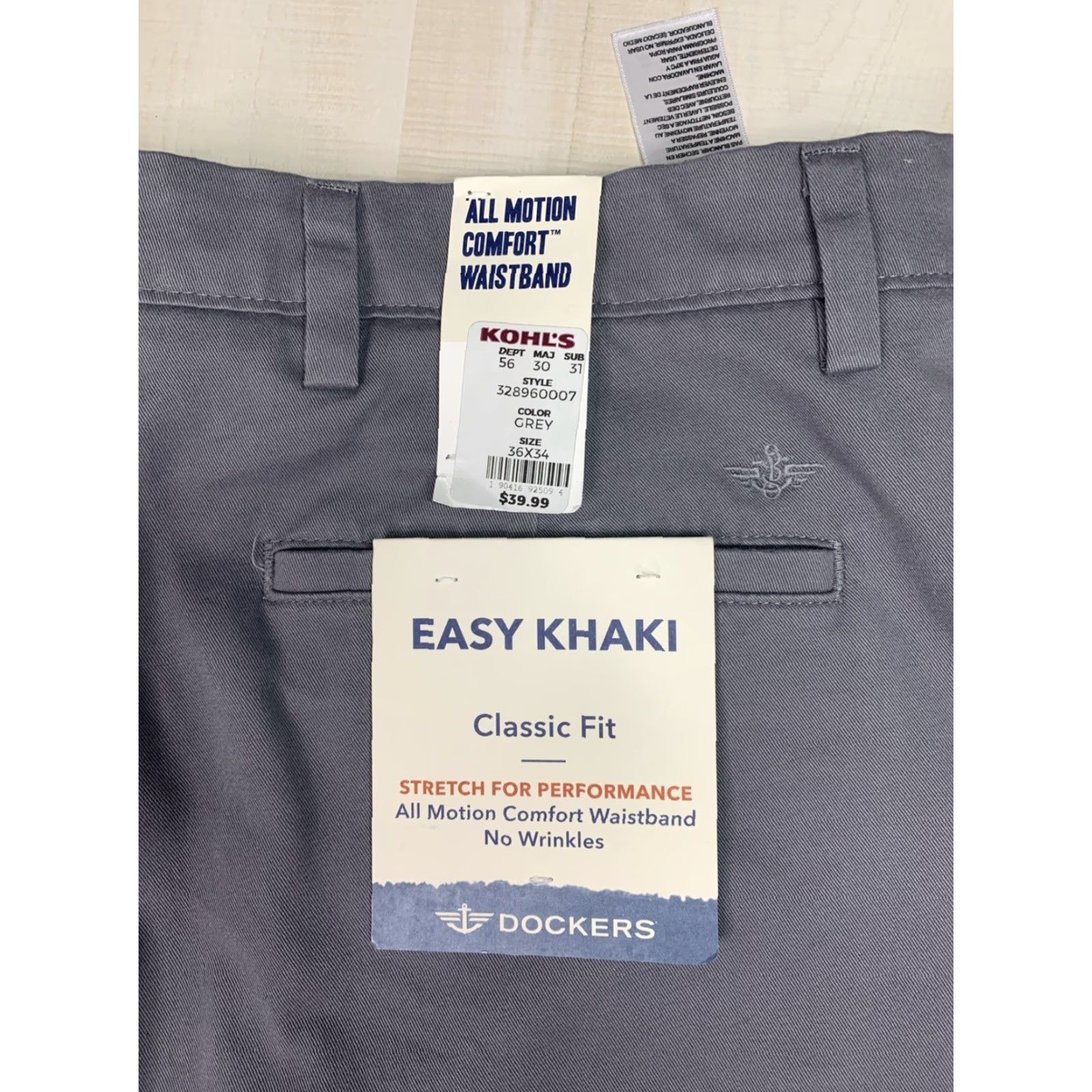 Dockers VINTAGE? No. The item isn’t vintage. Proceeding with optimized: Dockers Easy Khaki Classic Fit Stretch Non Wrinkle Mens Pants Grey 36x34 NWT Size US 36 / EU 52 - 5 Thumbnail