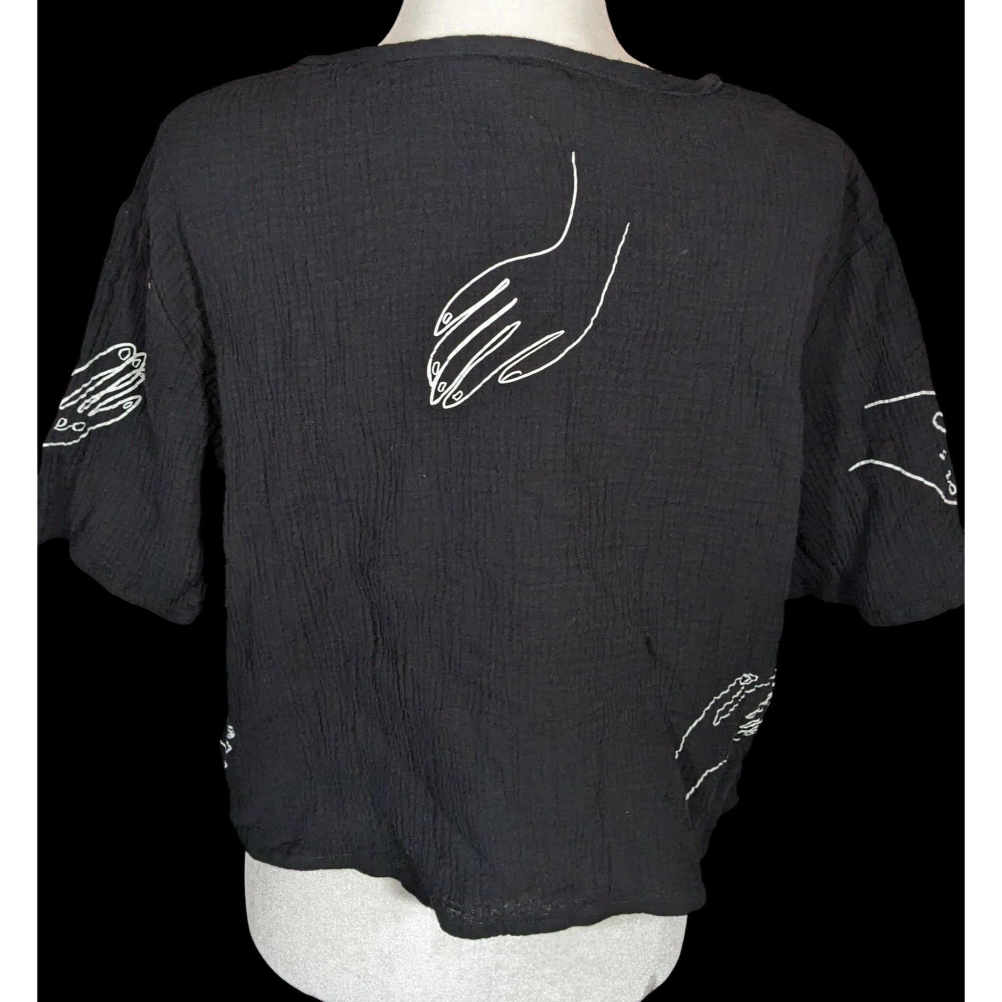 Other Millie & Lou Black Cropped Tee With White Hand Print Size XL / US 12-14 / IT 48-50 - 2 Thumbnail
