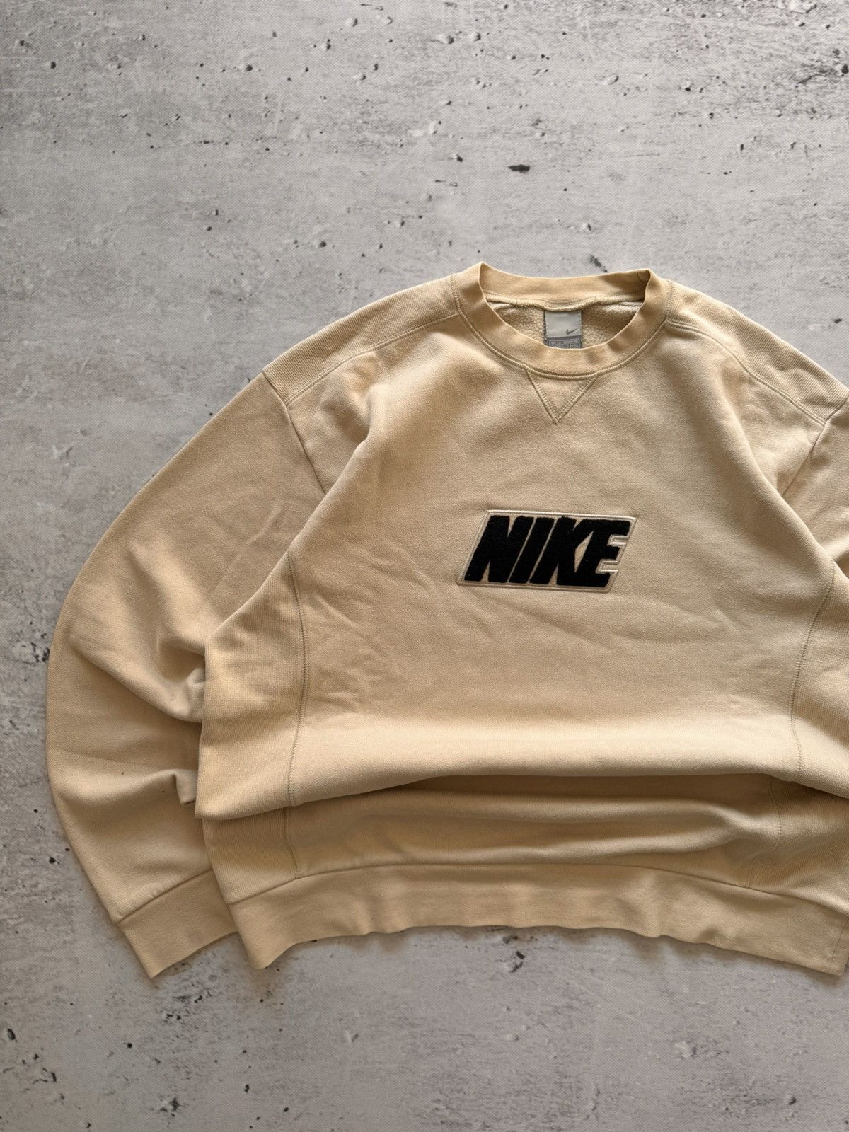 Nike × Vintage NIKE VINTAGE CENTER LOGO OVERSIZE BOXY SWEATSHIRT Size US XL / EU 56 / 4 - 2 Thumbnail
