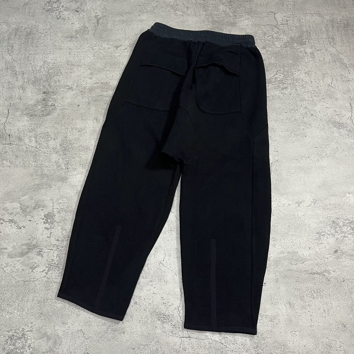 Byborre Byborre Tapered Cropped Pants - Black Size US 33 - 2 Thumbnail