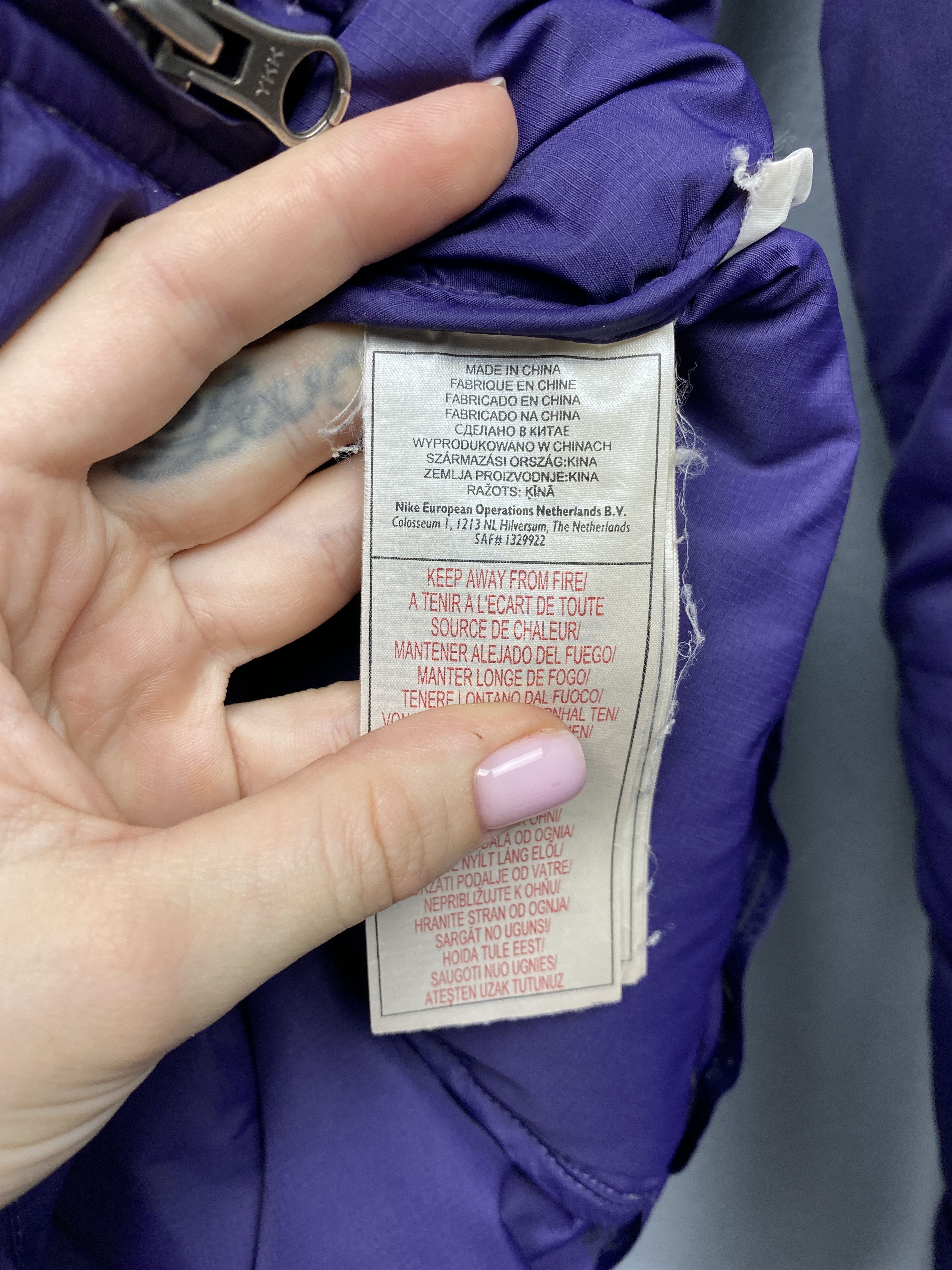 Nike ACG Nike ACG Vintage Womens Down Puffer Jacket Size M / US 6-8 / IT 42-44 - 9 Thumbnail