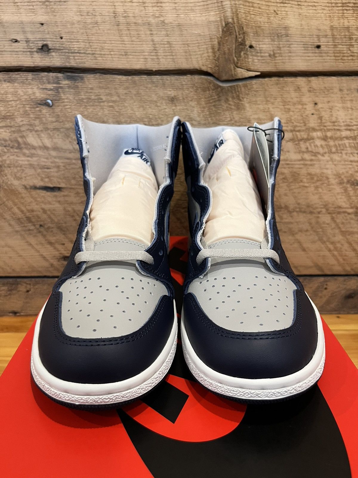 Jordan Brand Nike Air Jordan 1 Retro High 85 Georgetown Navy BQ4422-400 Size US 9.5 / EU 42-43 - 10 Thumbnail