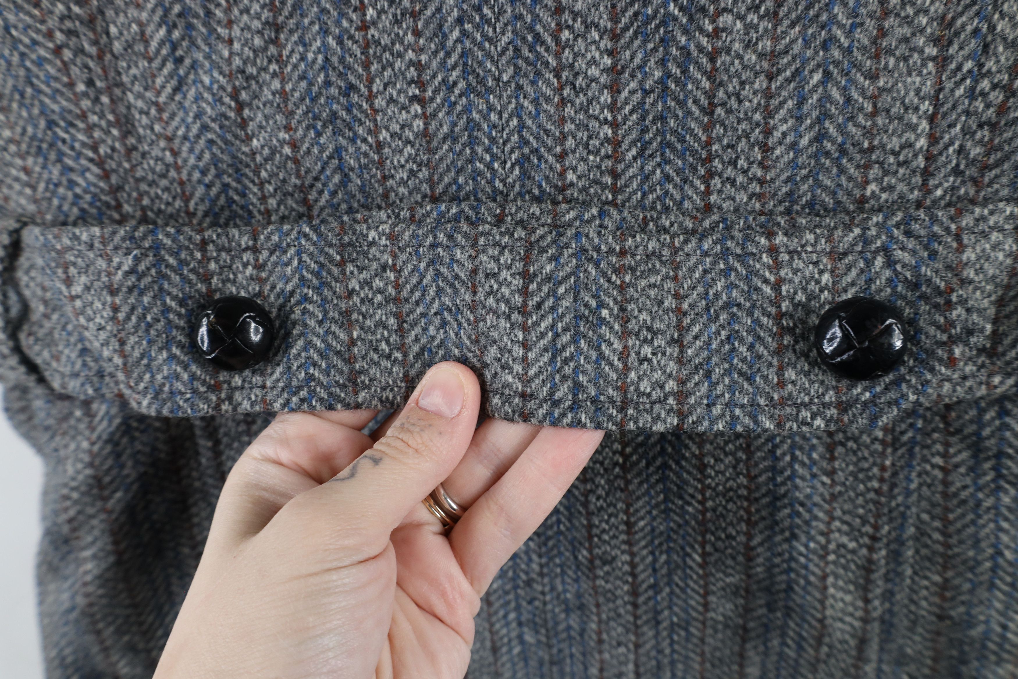 Vintage Vintage 60s 70s Streetwear Tweed Button Back Vest Jacket USA Size M / US 6-8 / IT 42-44 - 9 Thumbnail