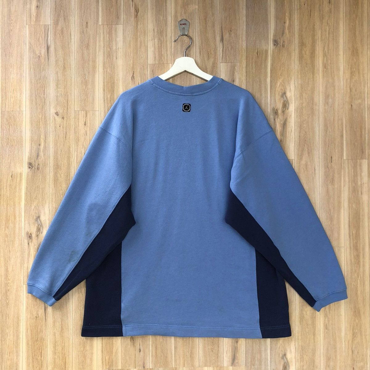 Jordan Brand Vintage Jordan Brand Center Logo Pullover Sweatshirt Size US XL / EU 56 / 4 - 7 Thumbnail