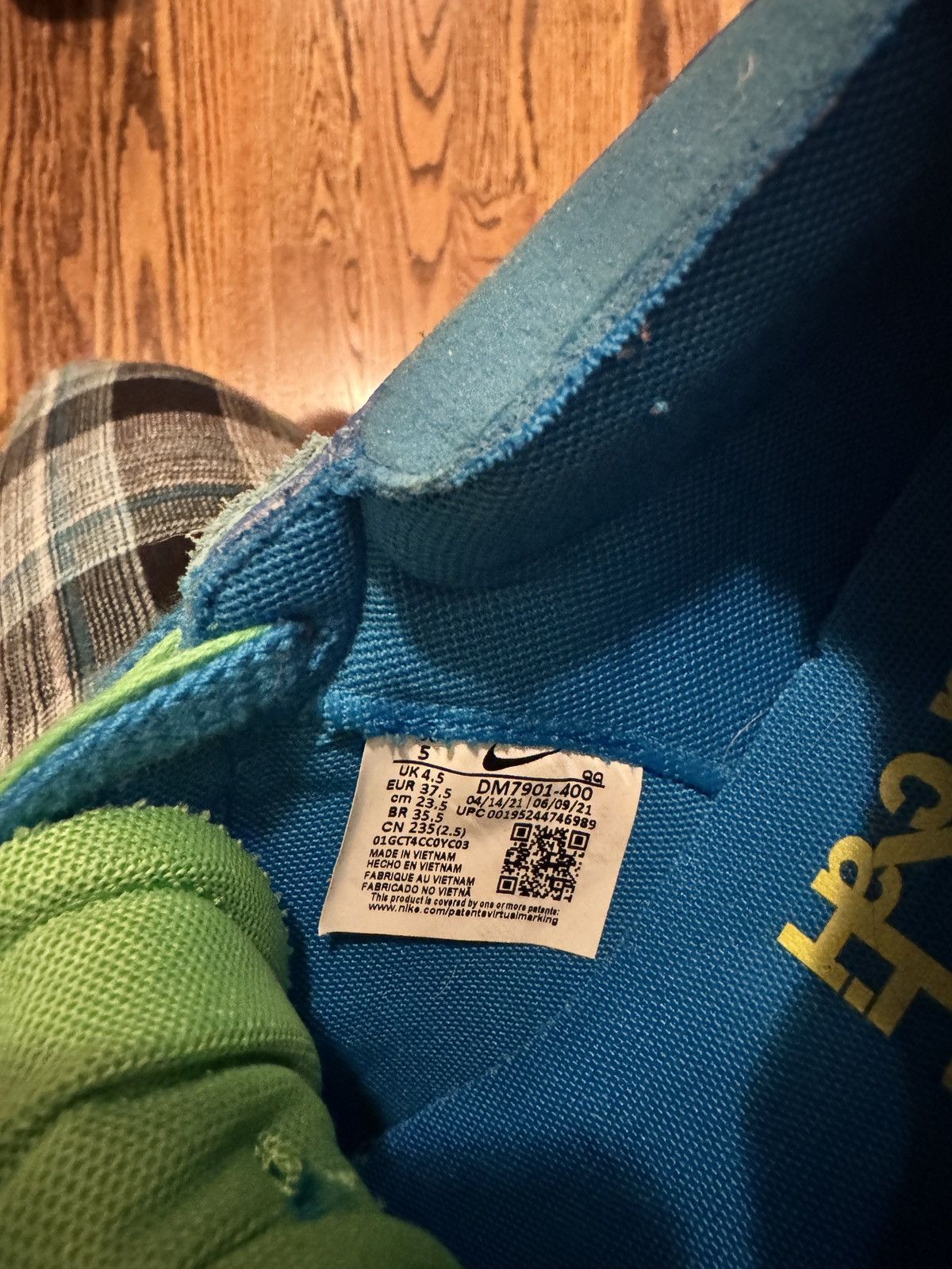 Kaws × Nike × Sacai Nike x sacai x KAWS Blazer Low Size US 5 / EU 37 - 7 Thumbnail