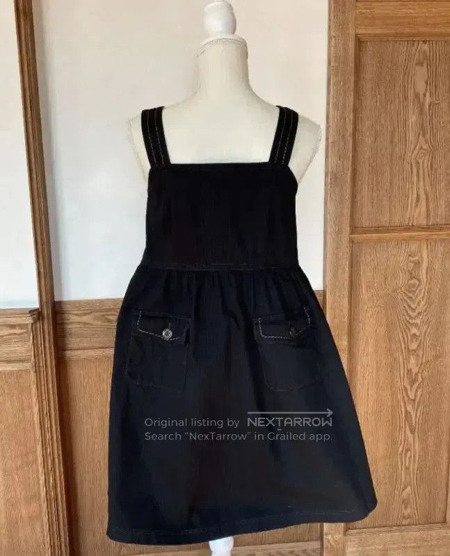 Burberry Burberry Black Sleeveless Mid-Length Dress. Size S / US 4 / IT 40 - 2 Thumbnail